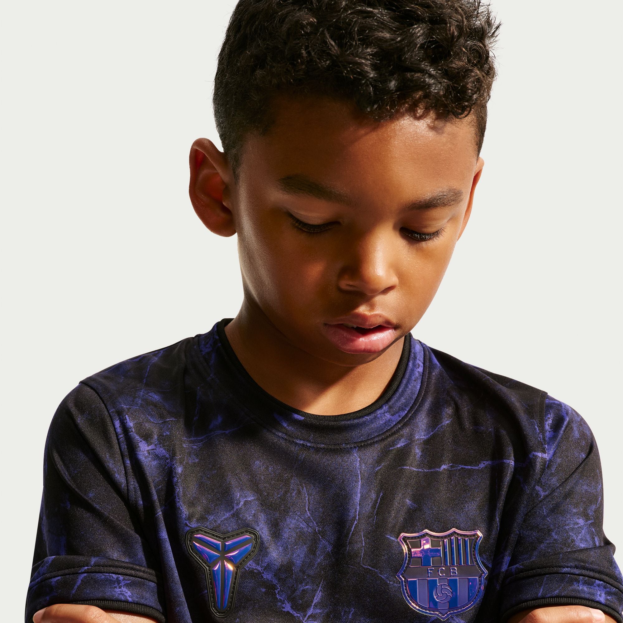 FC Barcelona Away Older Kids' Kobe Dri-FIT Football Pre-Match Top