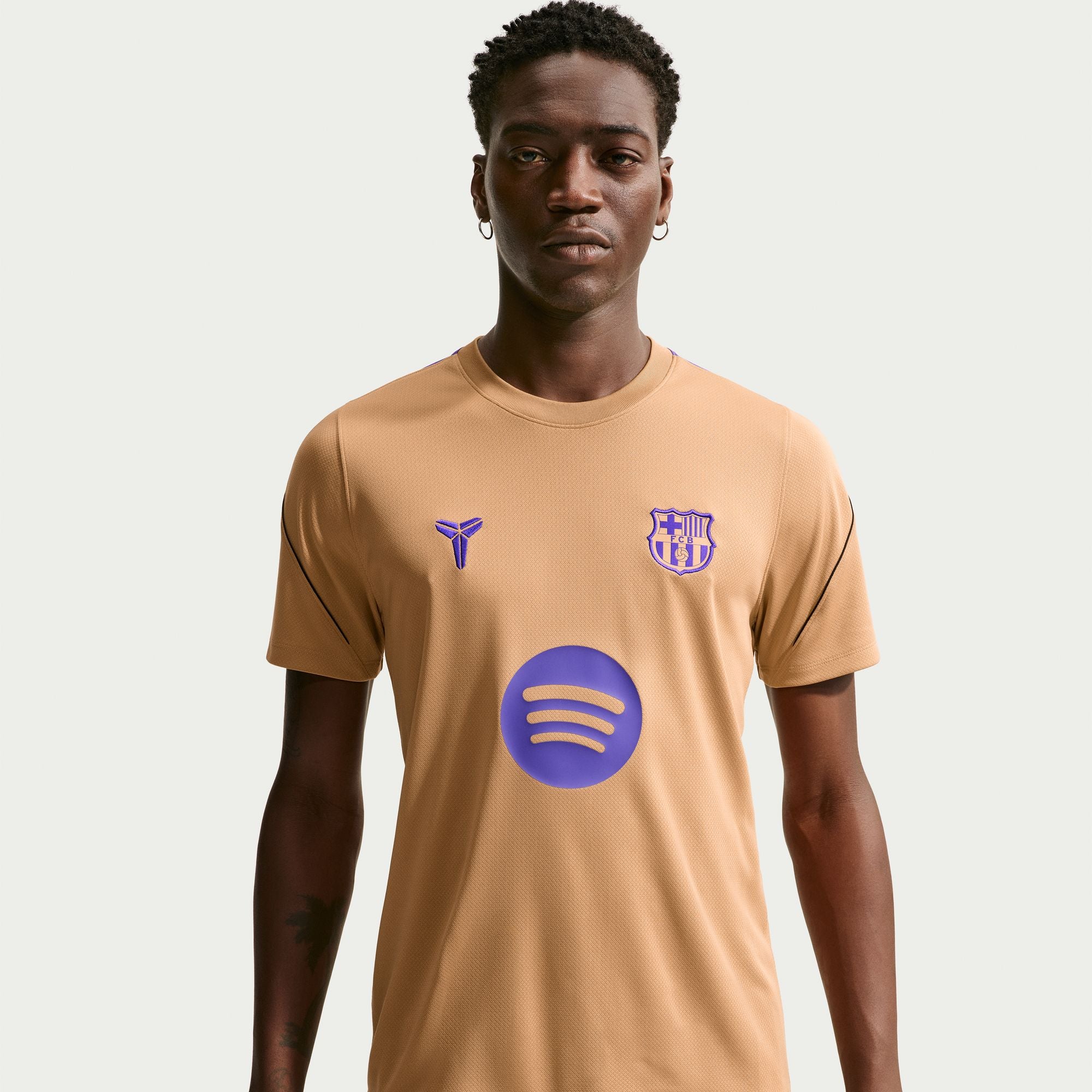 FC Barcelona Strike Away Men's Kobe Dri-FIT Football Short-Sleeve Top