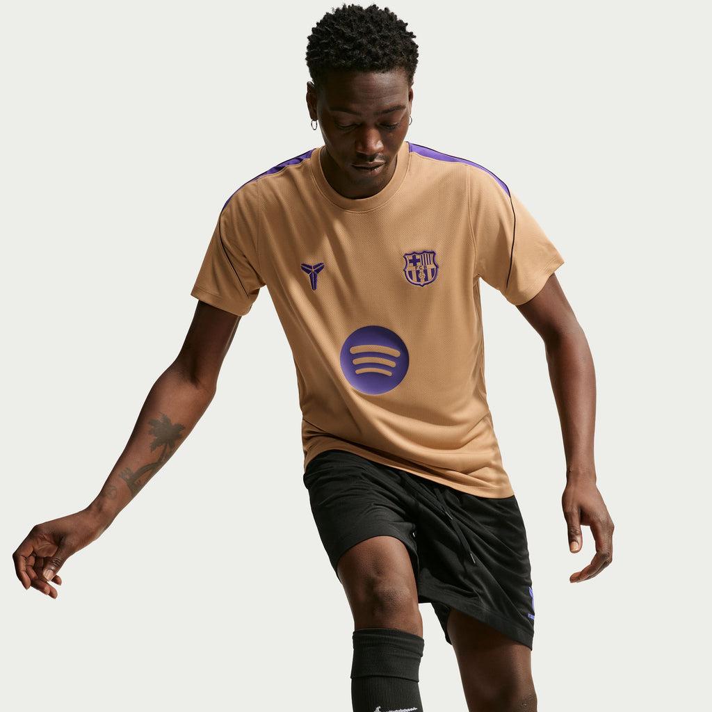 FC Barcelona Strike Away Men's Kobe Dri-FIT Football Short-Sleeve Top