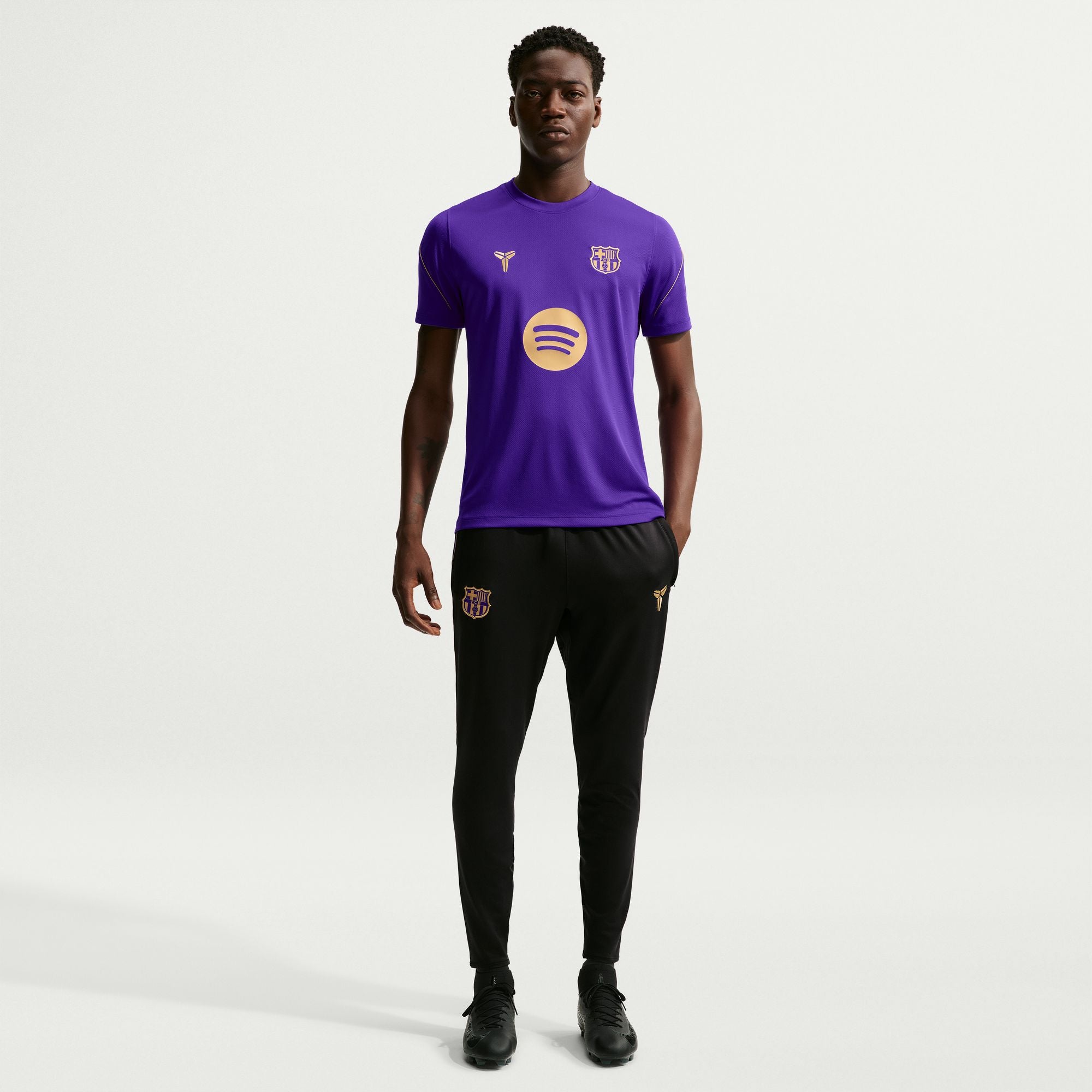 FC Barcelona Strike Away Men's Kobe Dri-FIT Football Knit Pants
