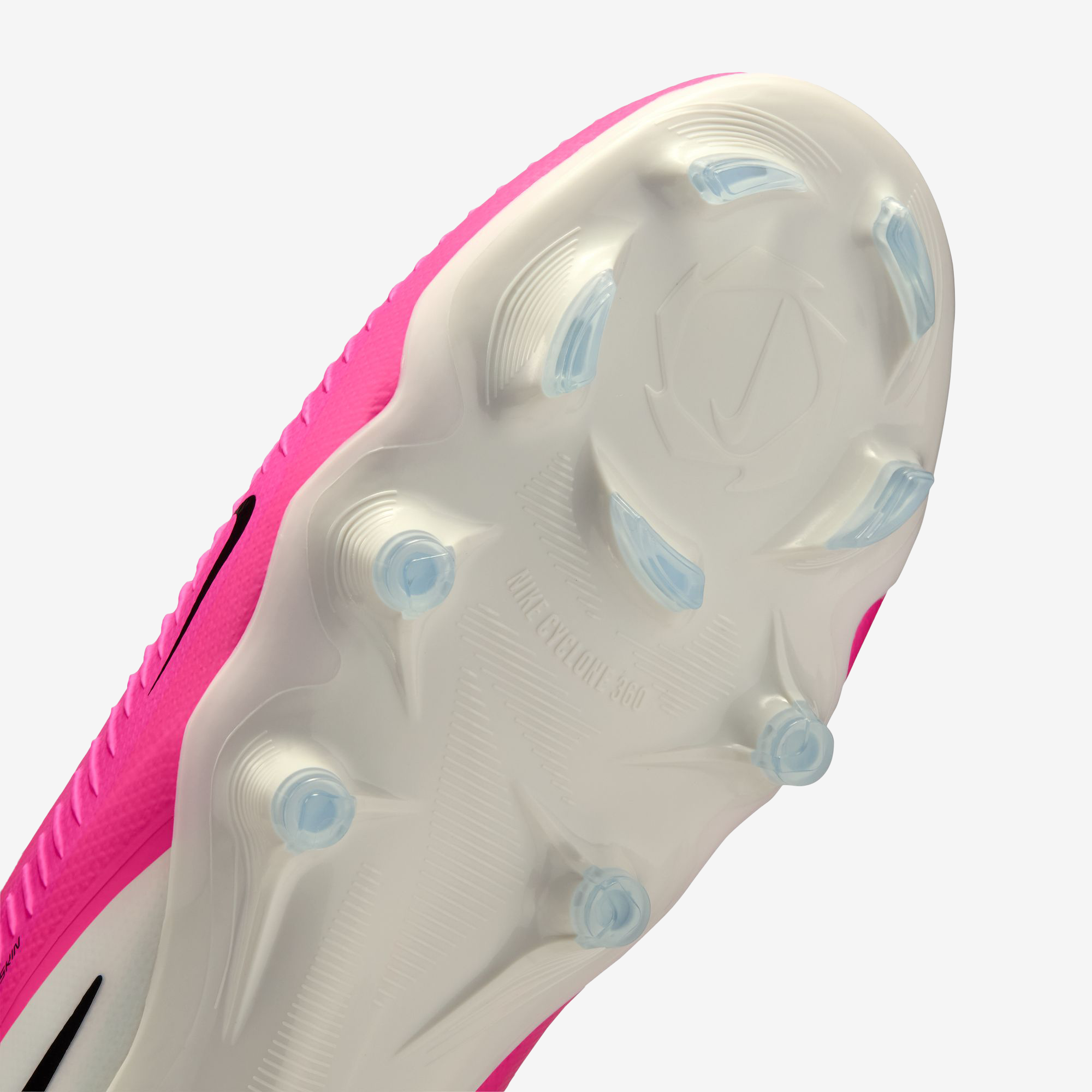 Nike Phantom 6 Low Pro Firm-Ground Soccer Cleats