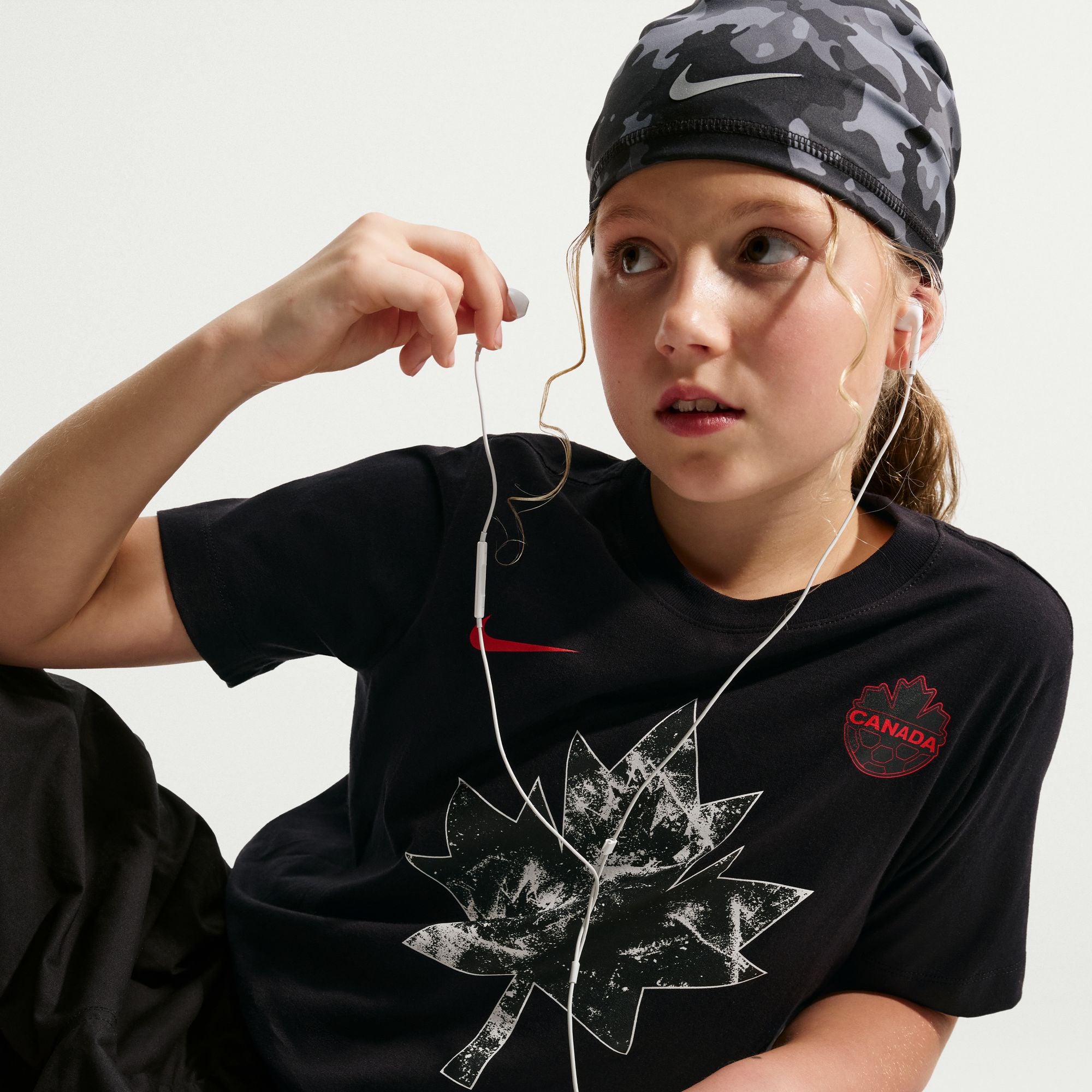 Nike Canada Older Kids' Short-Sleeve T-Shirt