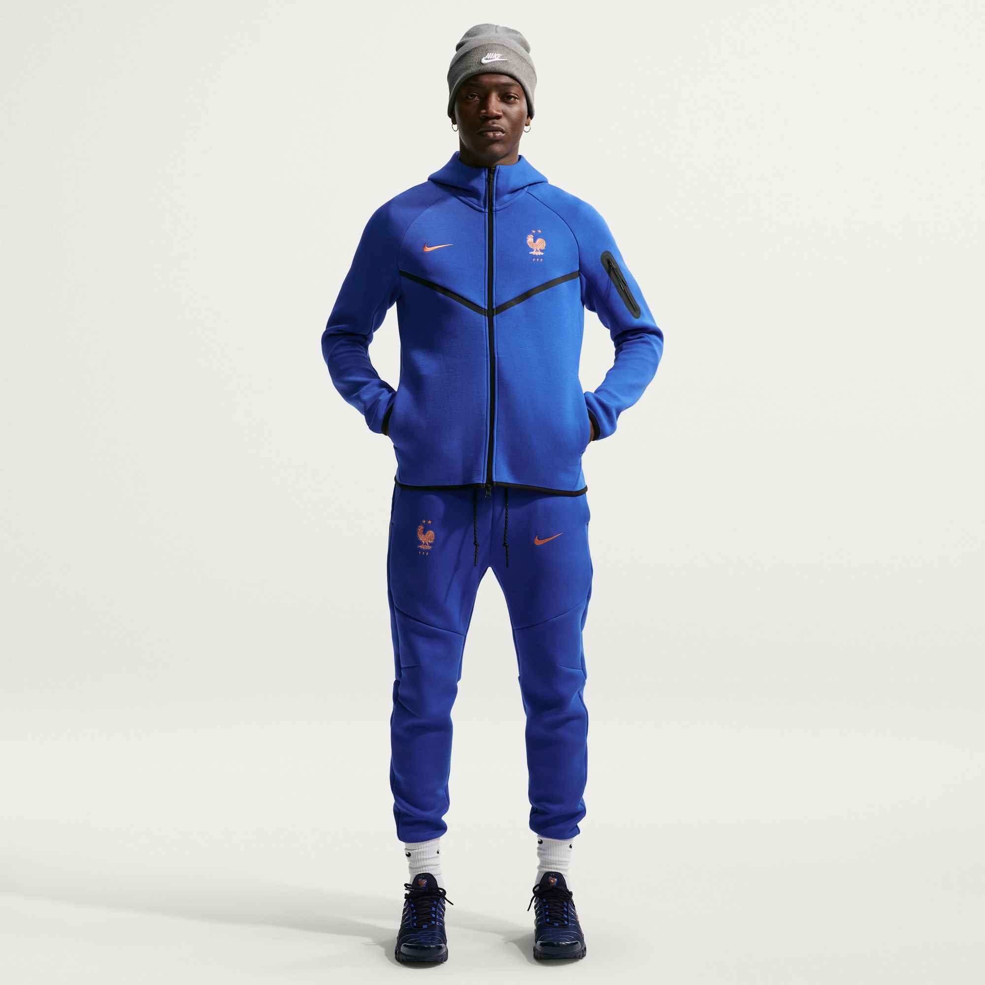 FFF Tech Fleece Windrunner Men's Nike Soccer Full-Zip Hoodie