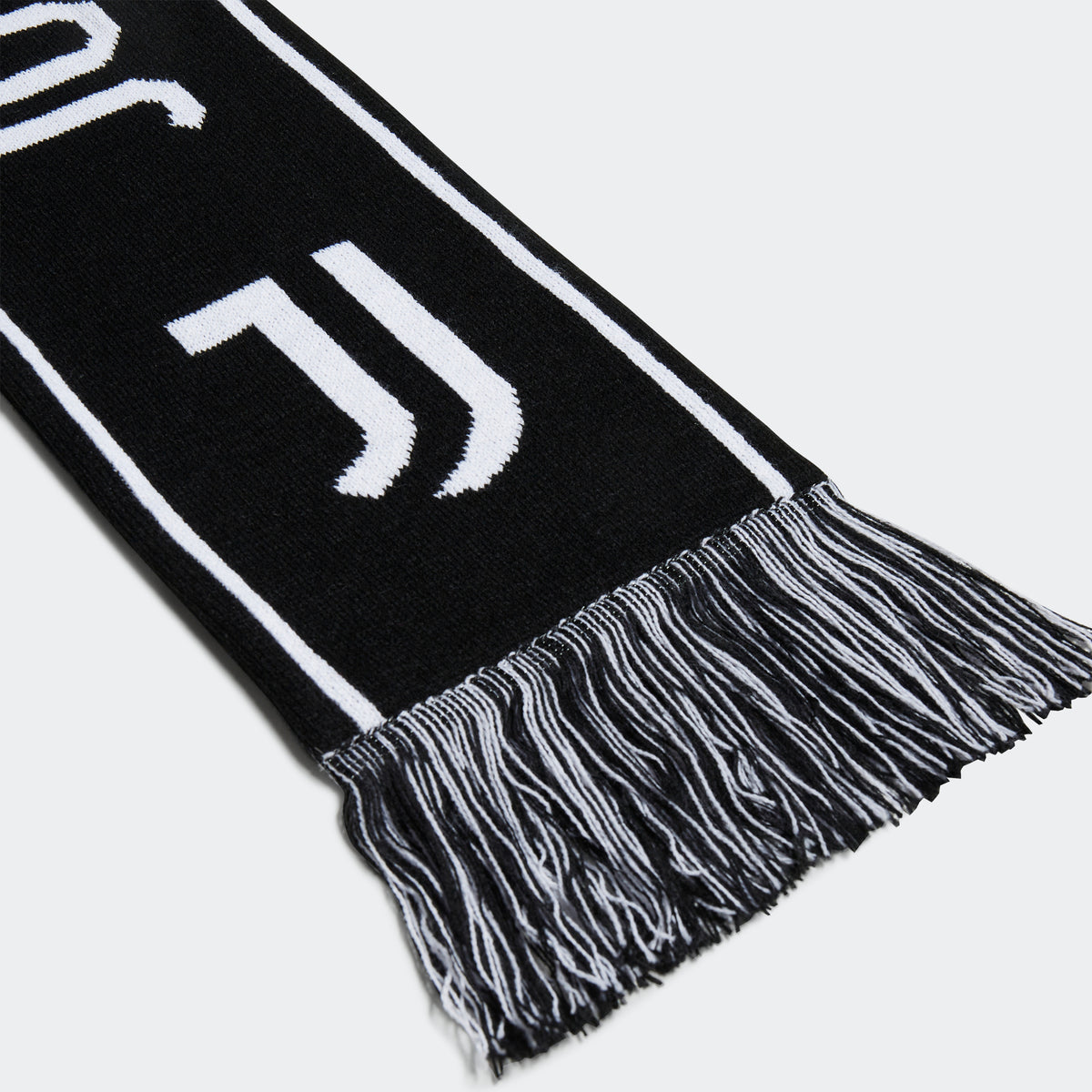 adidas Juventus Scarf