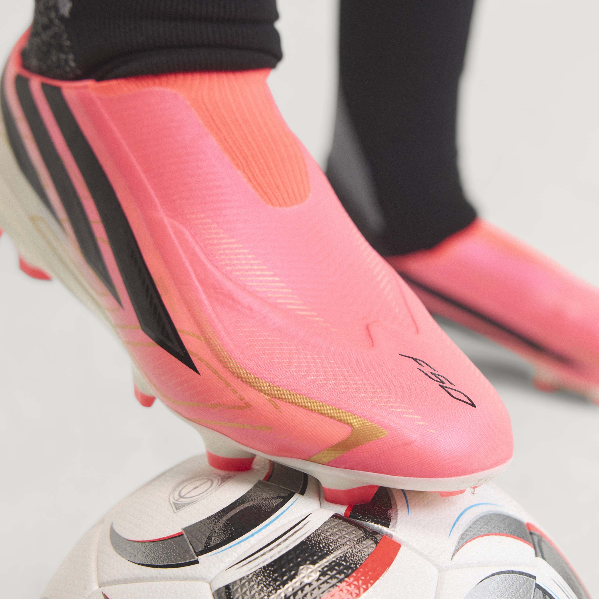 adidas F50 HYPERFAST LEAGUE Laceless Firm Ground Football Boots