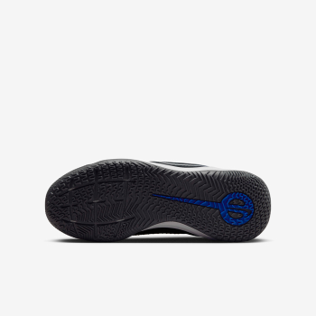 Nike Jr. Tiempo Legend 10 Academy Younger/Older Kids' Indoor/Court Low-Top Soccer Shoes