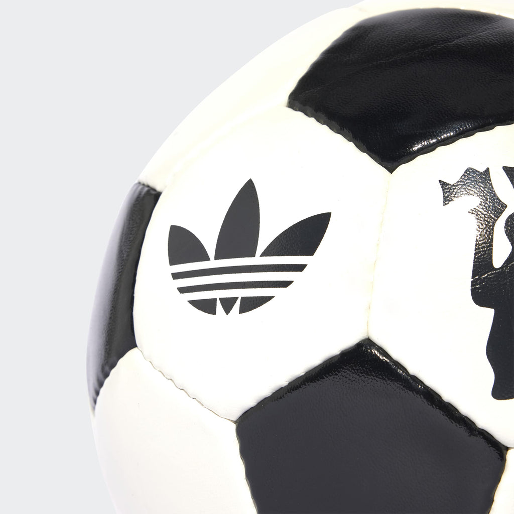 adidas Manchester United Third Club Ball