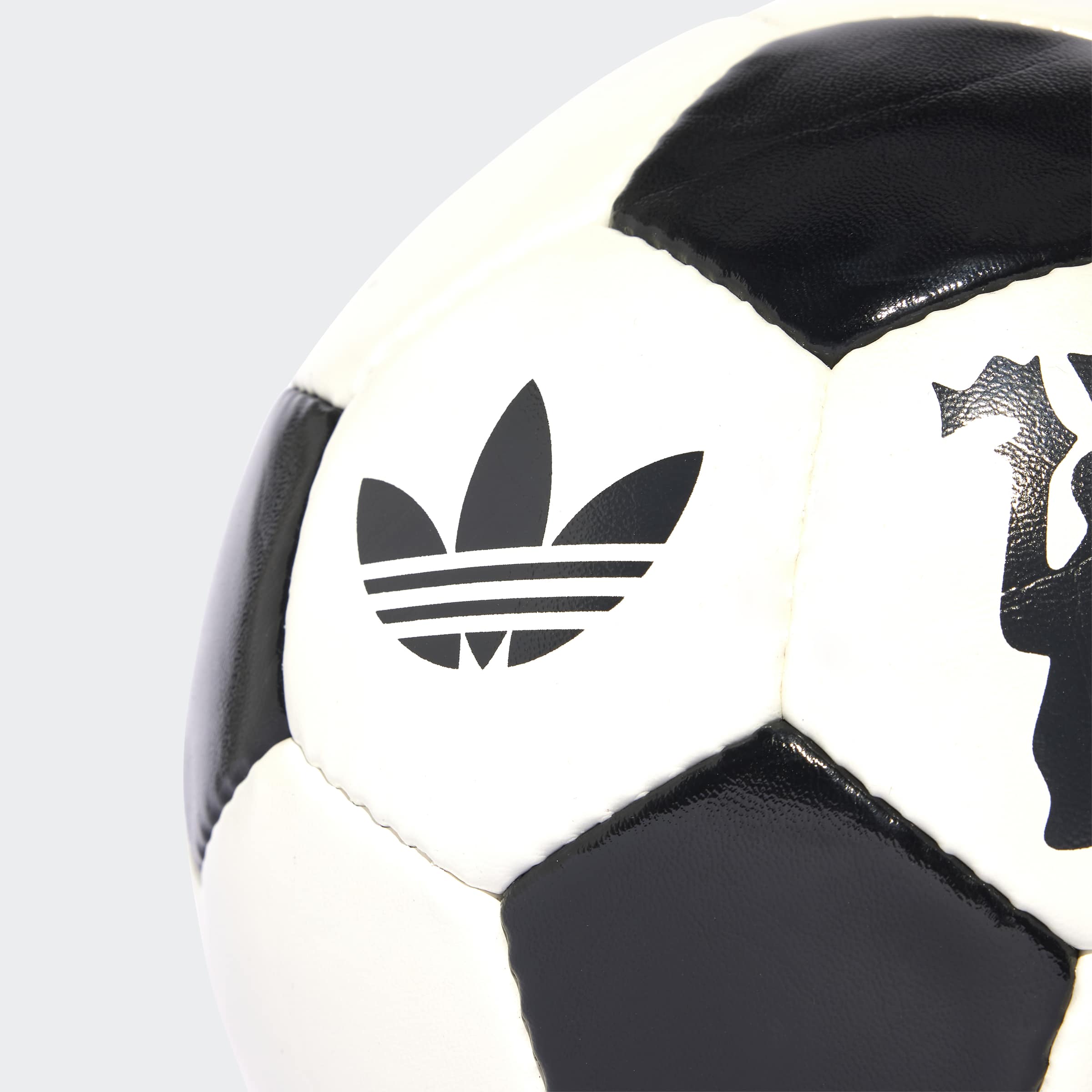 adidas Manchester United Third Club Ball