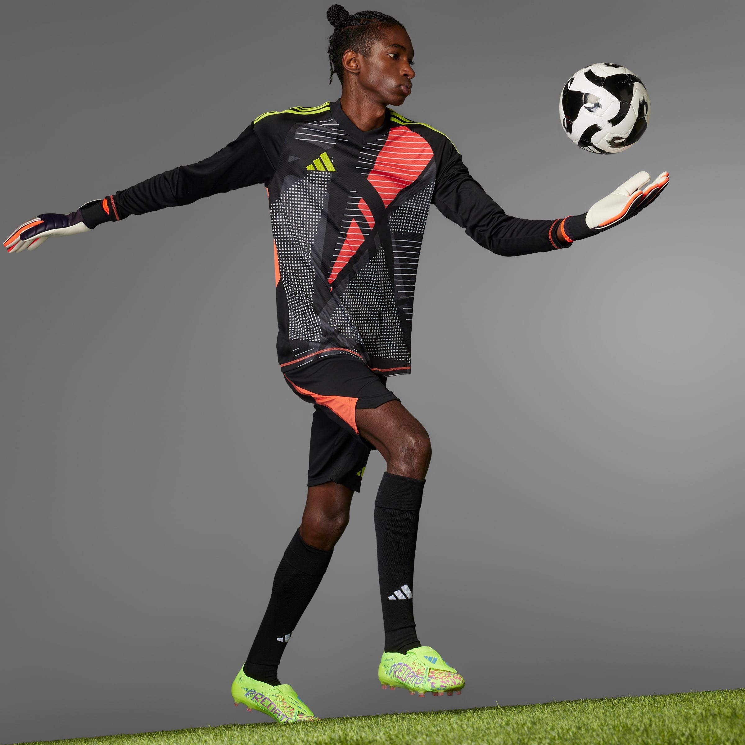 adidas Predator Elite Fold-Over Tongue Firm Ground Boots