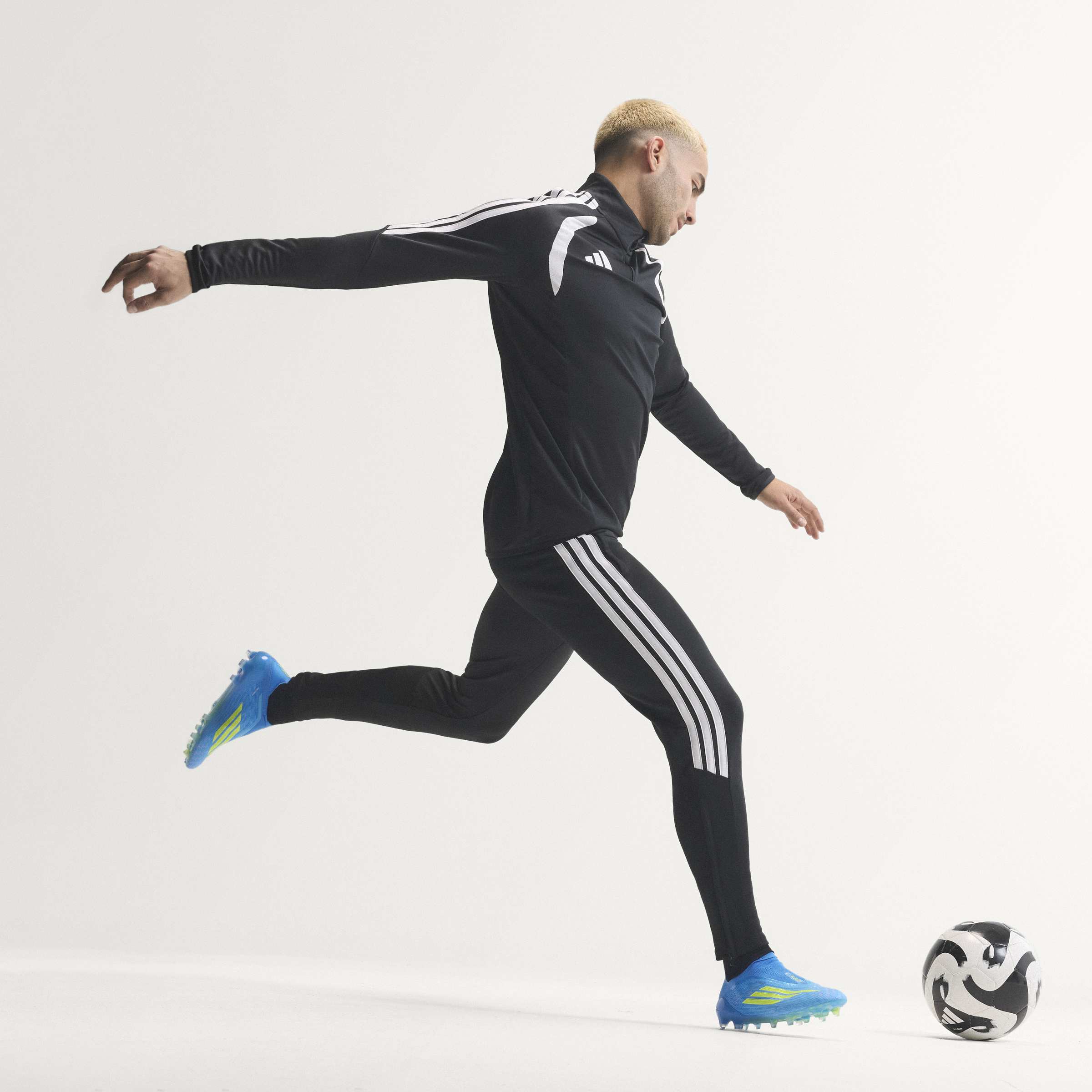 adidas F50 ELITE Laceless Firm Ground Football Boots