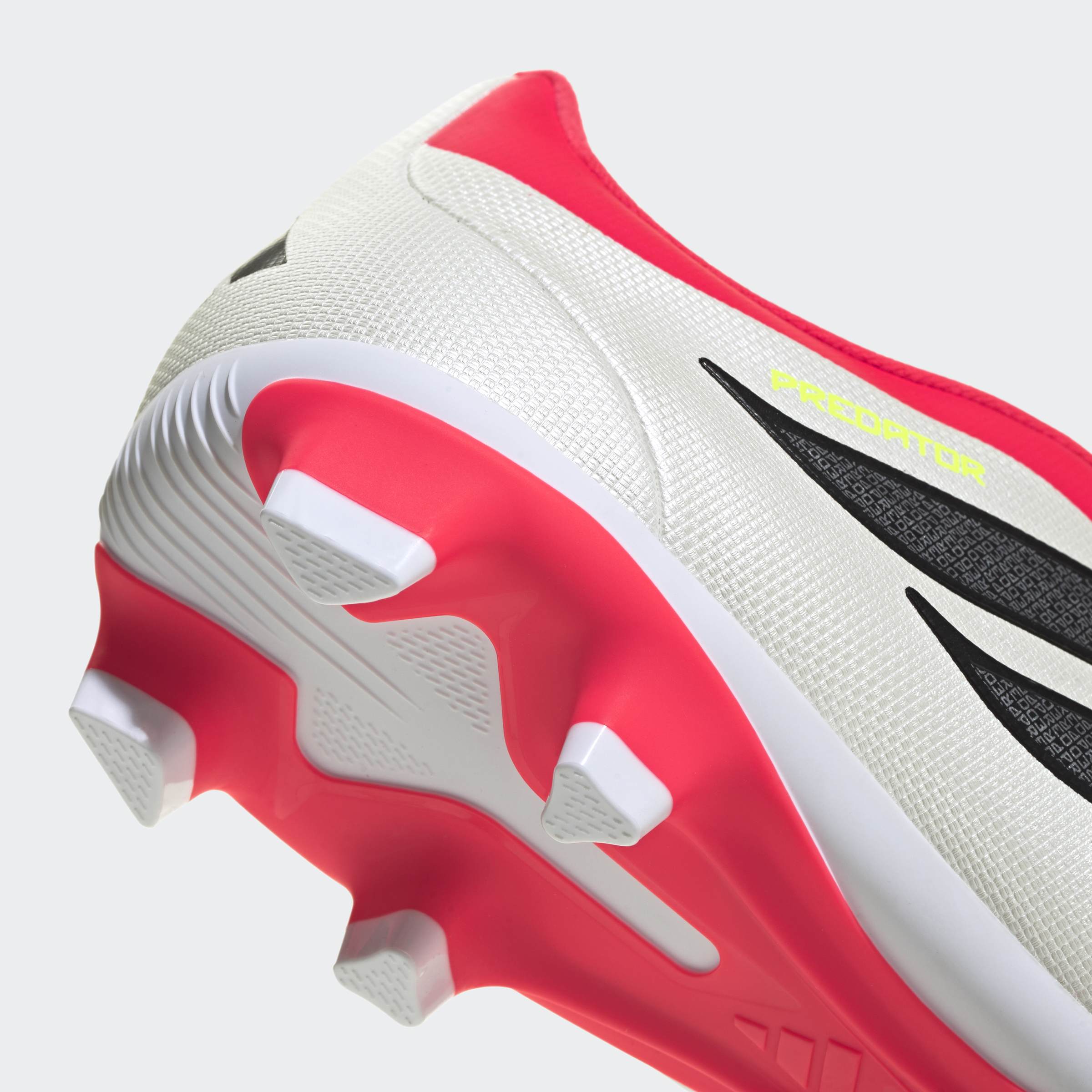 adidas PREDATOR CLUB Fold-Over Tongue Firm Ground/Multi Ground Soccer Cleats