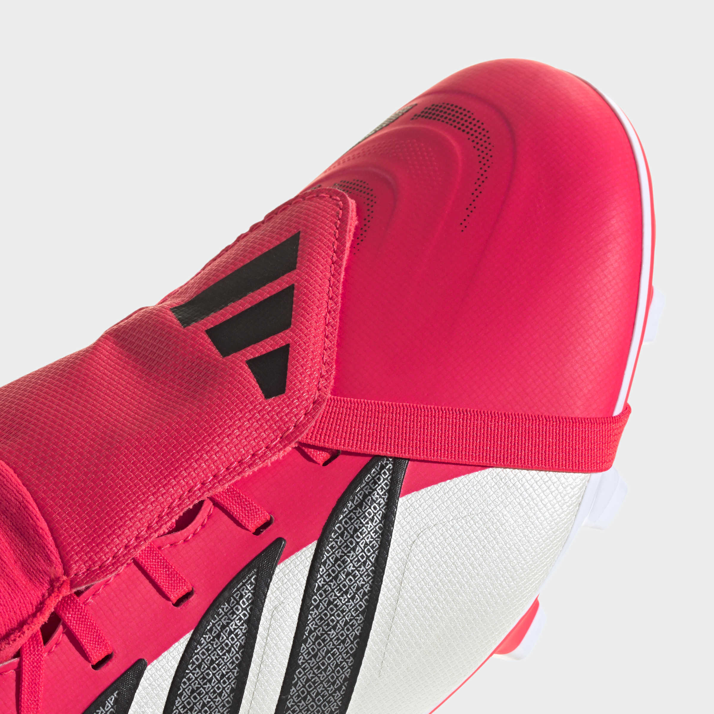 adidas PREDATOR CLUB Fold-Over Tongue Firm Ground/Multi Ground Soccer Cleats