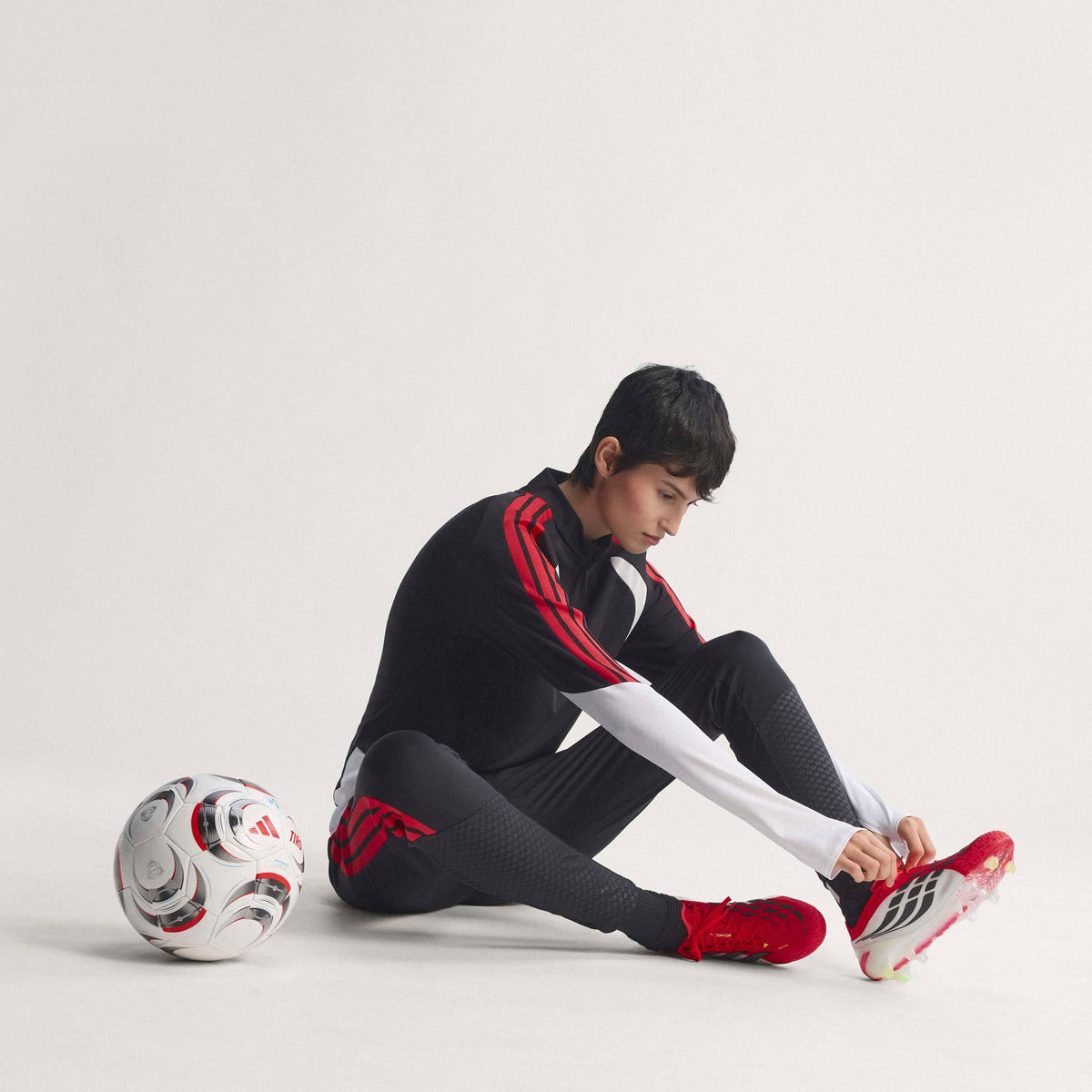 adidas PREDATOR ELITE Firm Ground Soccer Cleats