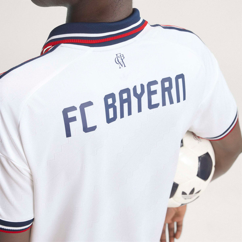 adidas FC Bayern 26/27 Away Authentic Jersey