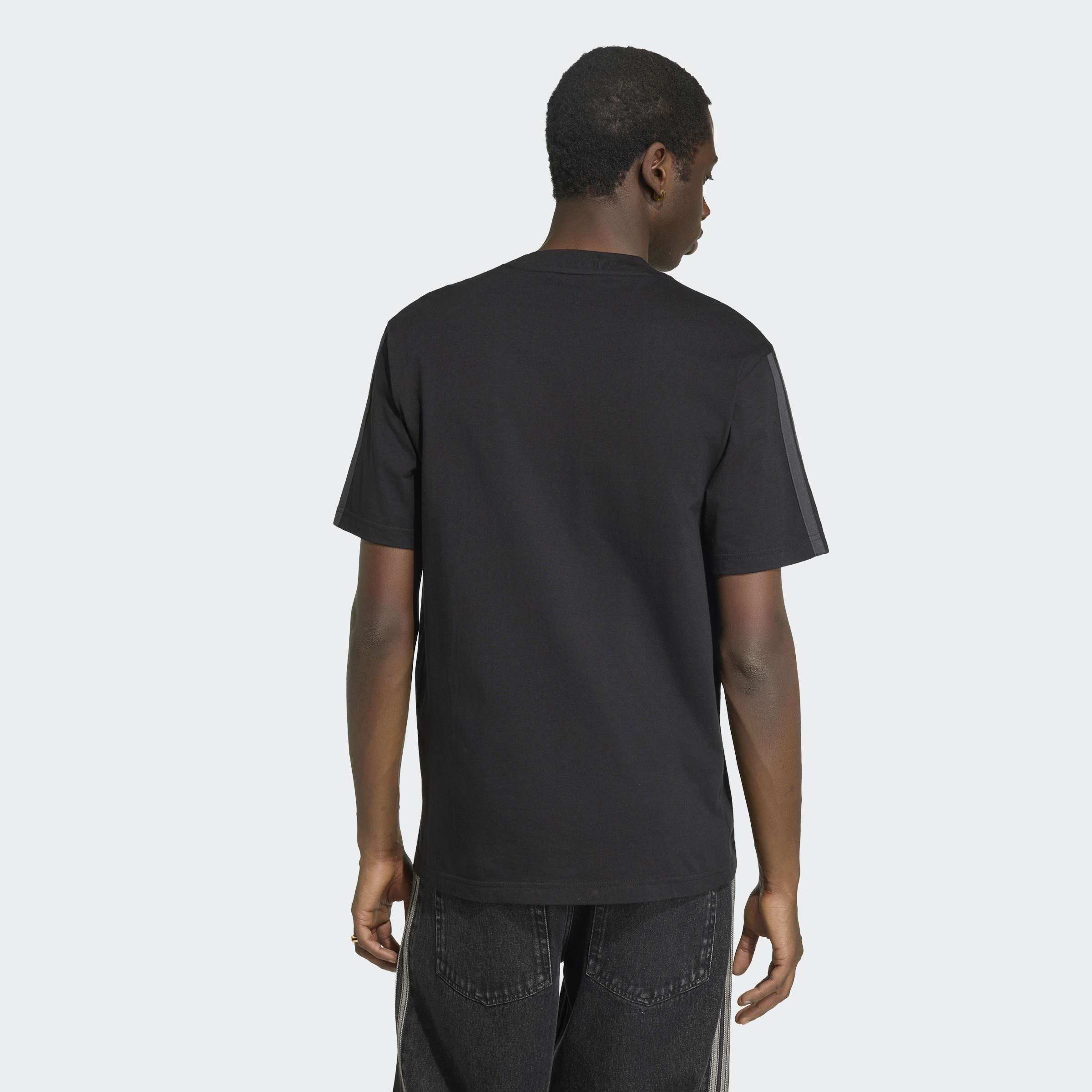 adidas Liverpool FC DNA T-Shirt