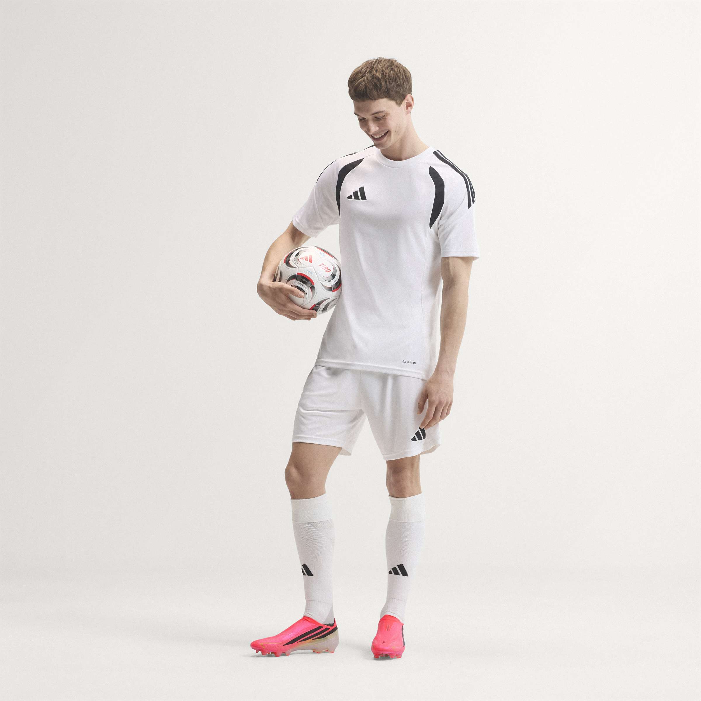 adidas F50 Hyperfast Elite Laceless Firm Ground Football Boots
