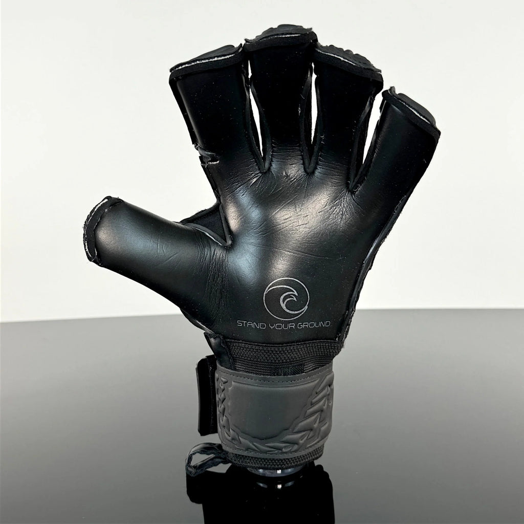 West Coast KONA ™ Blackout Edition Goalkeeper Gloves