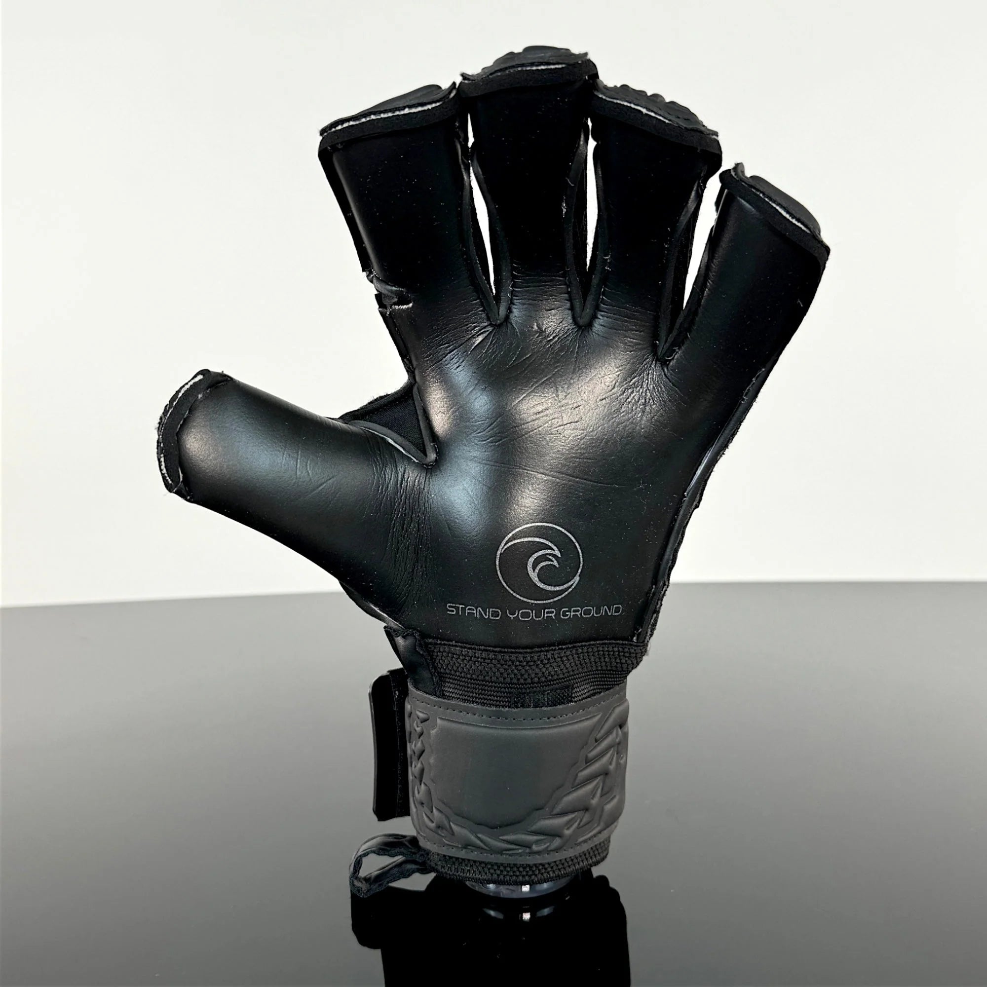 West Coast KONA ™ Blackout Edition Goalkeeper Gloves