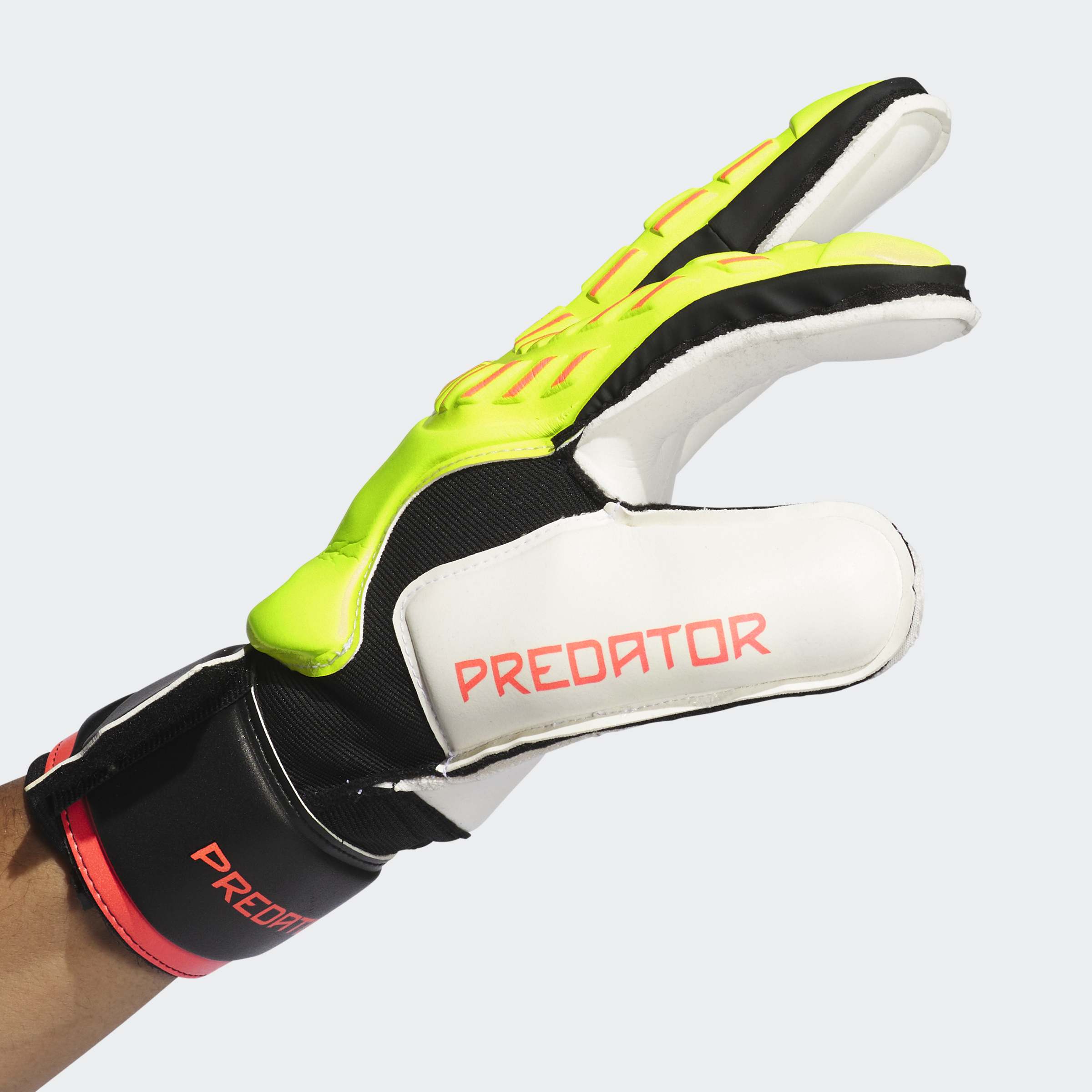 adidas Predator Match Fingersave Goalkeeper Gloves