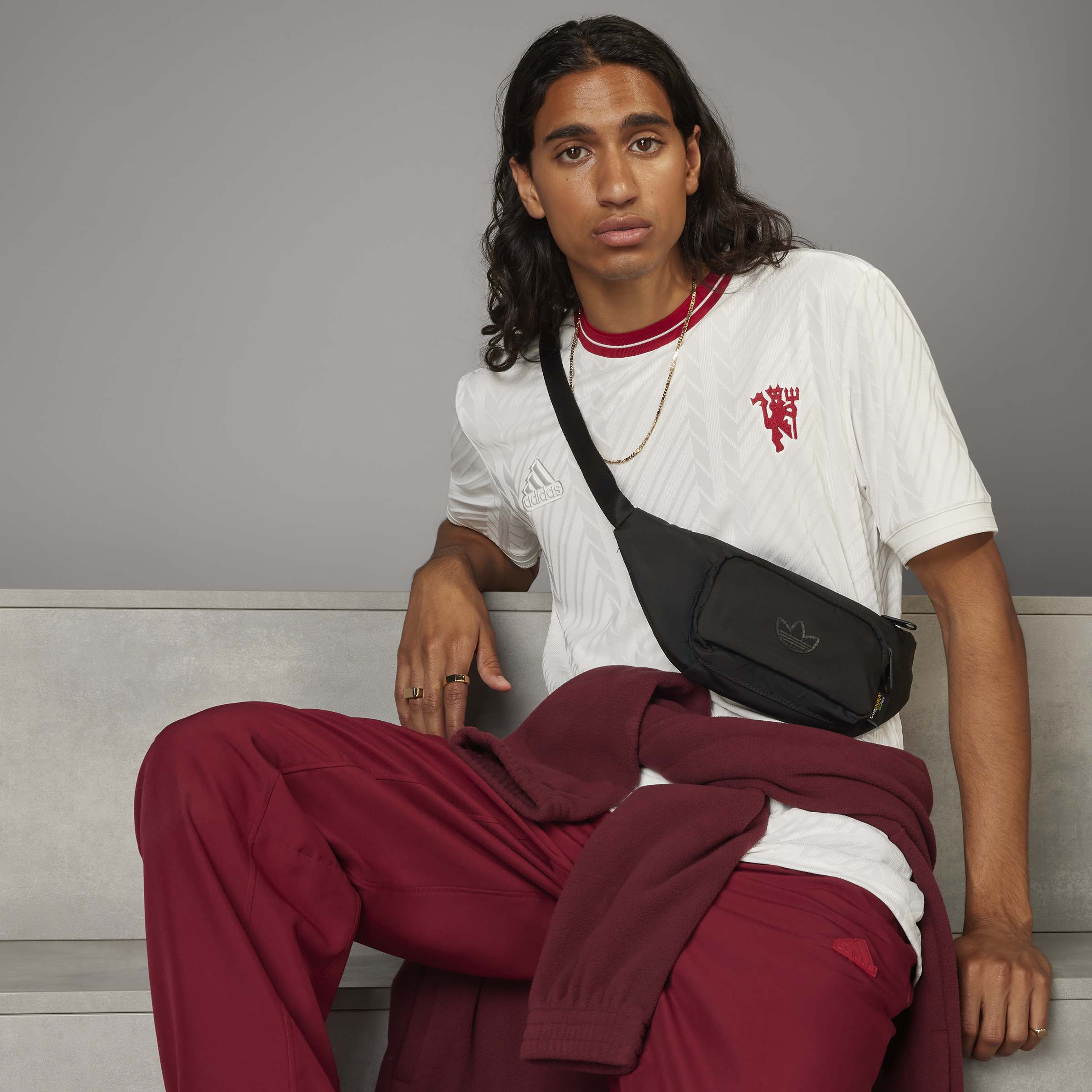 adidas Manchester United 23/24 Lifestyle Jersey