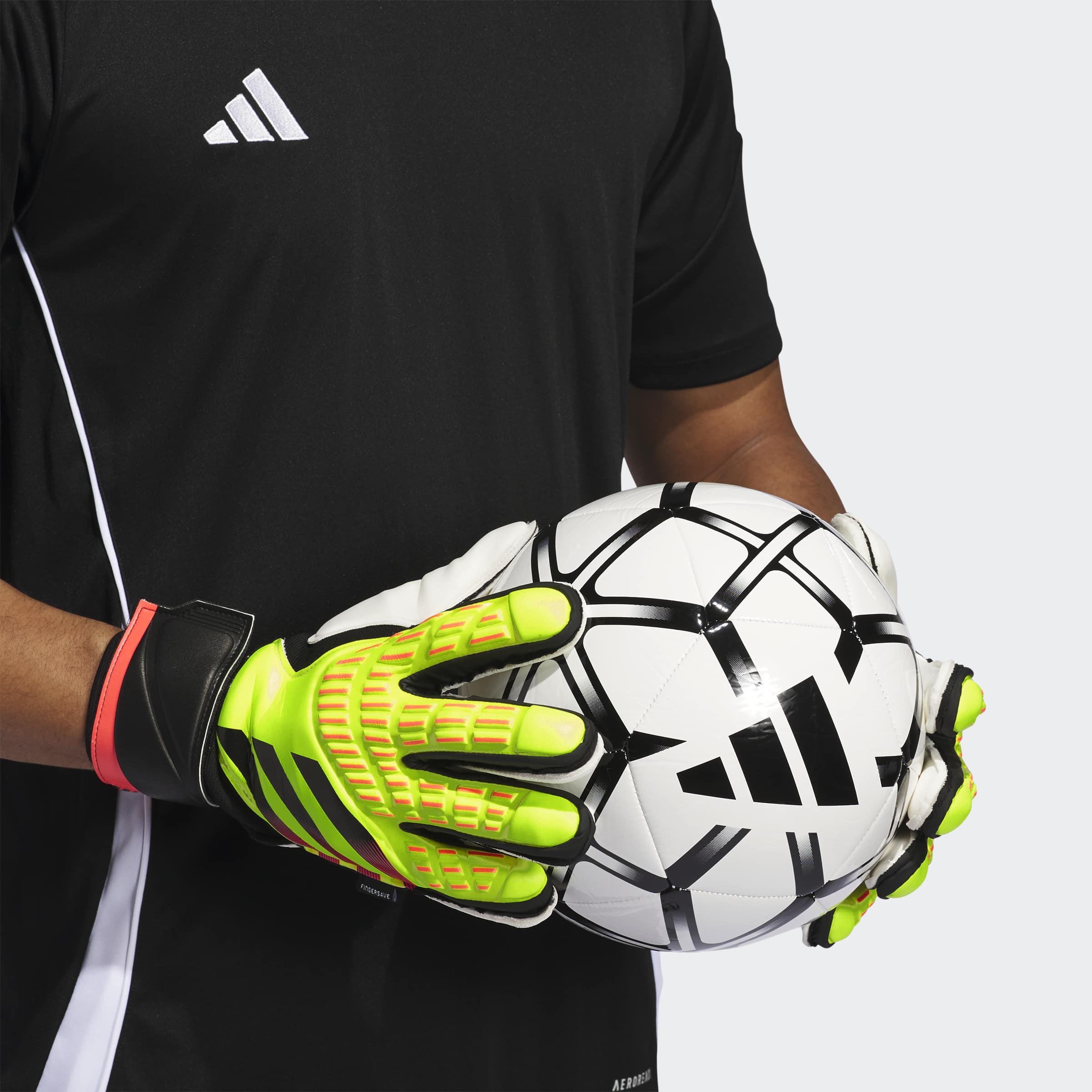 adidas Predator Match Fingersave Goalkeeper Gloves