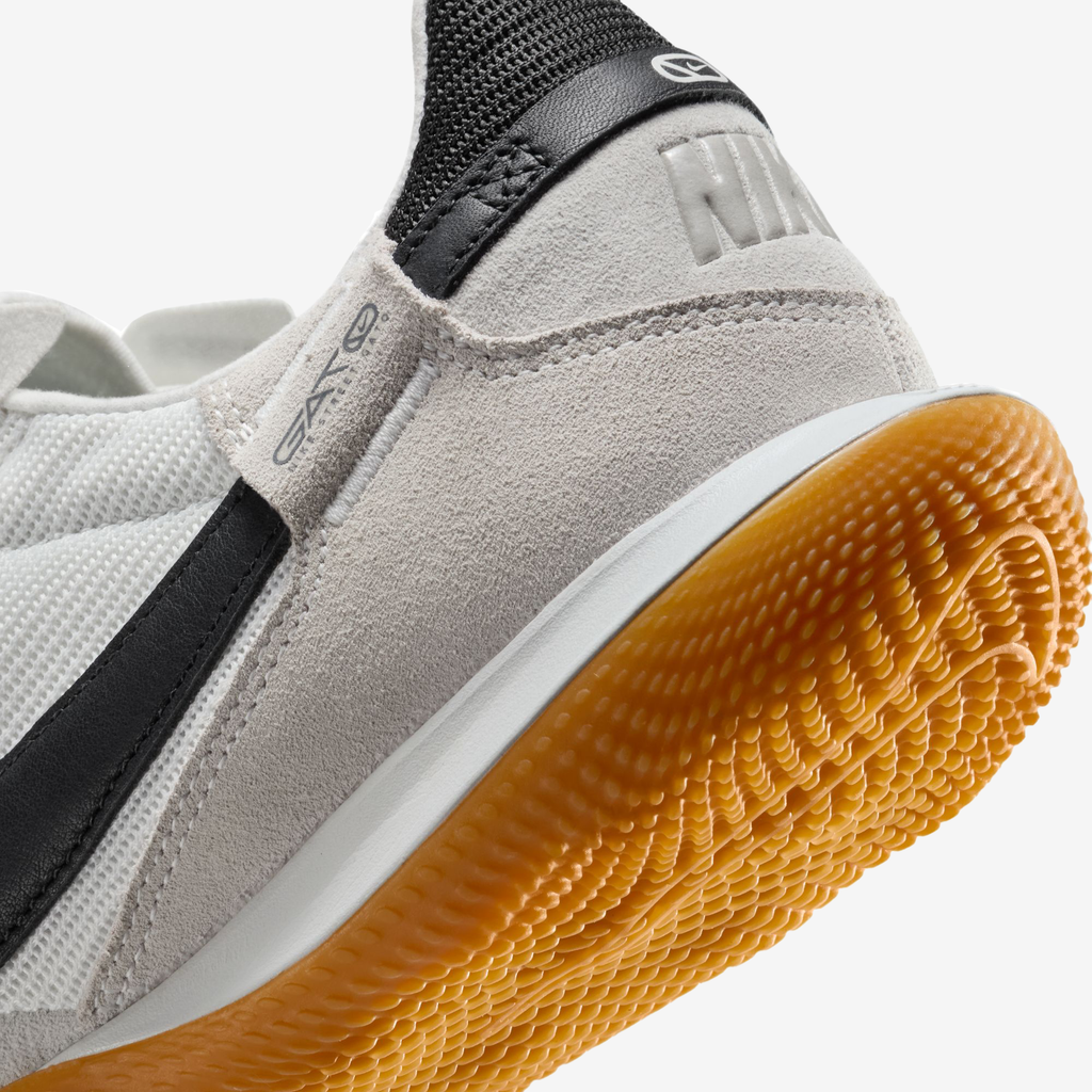 Nike Streetgato Low-Top Soccer Shoes