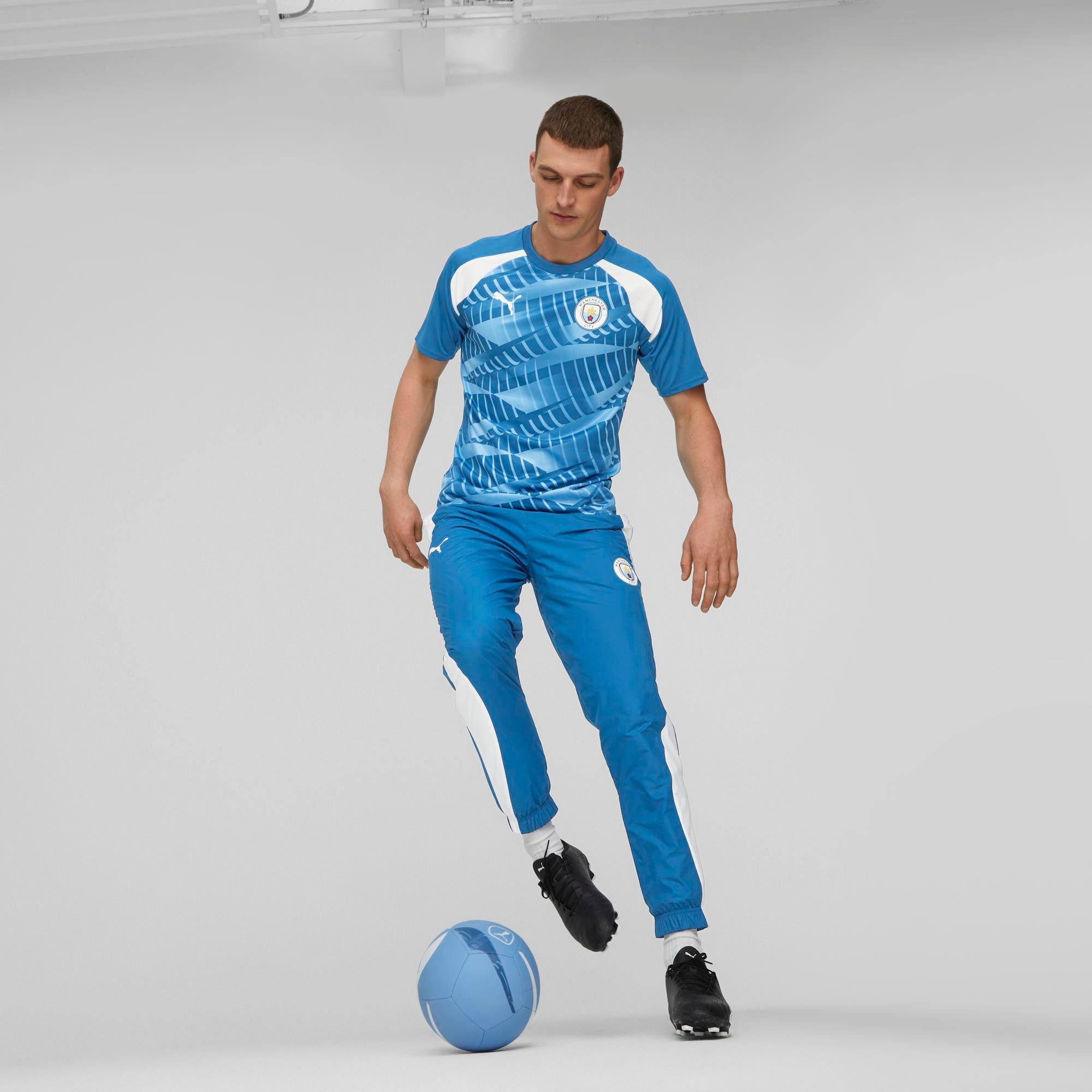 Puma - Manchester City Pre-Match Jersey