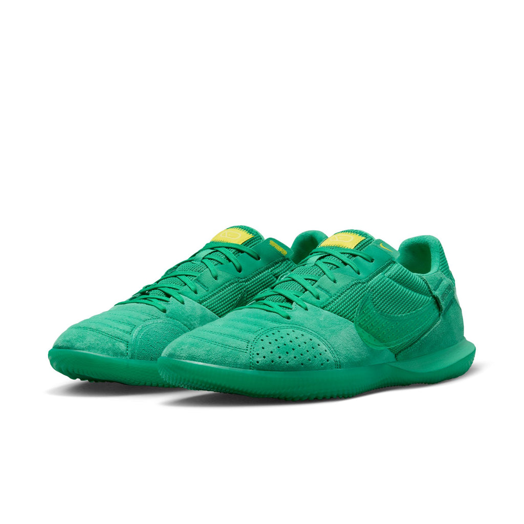 Nike Streetgato Low-Top Soccer Shoes