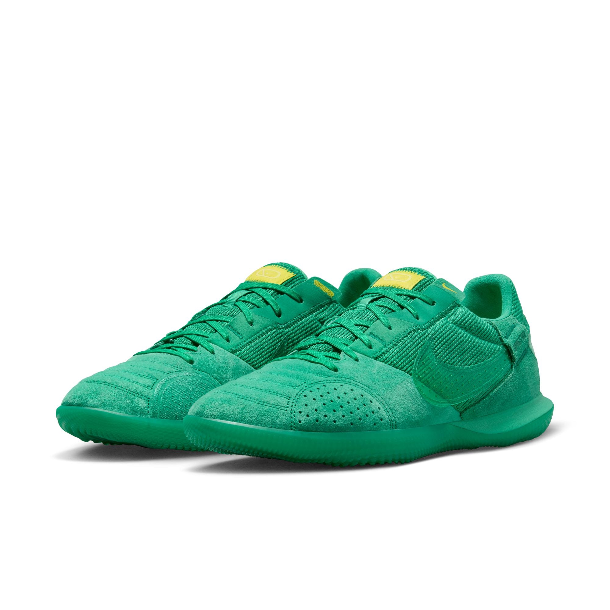 Nike Streetgato Low-Top Soccer Shoes