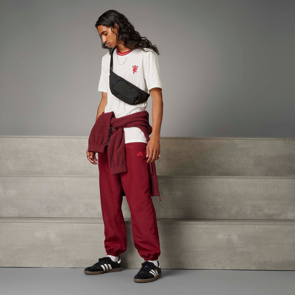 adidas Manchester United 23/24 Lifestyle Jersey