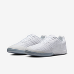 Nike Lunargato II Indoor/Court Low-Top Soccer Shoes