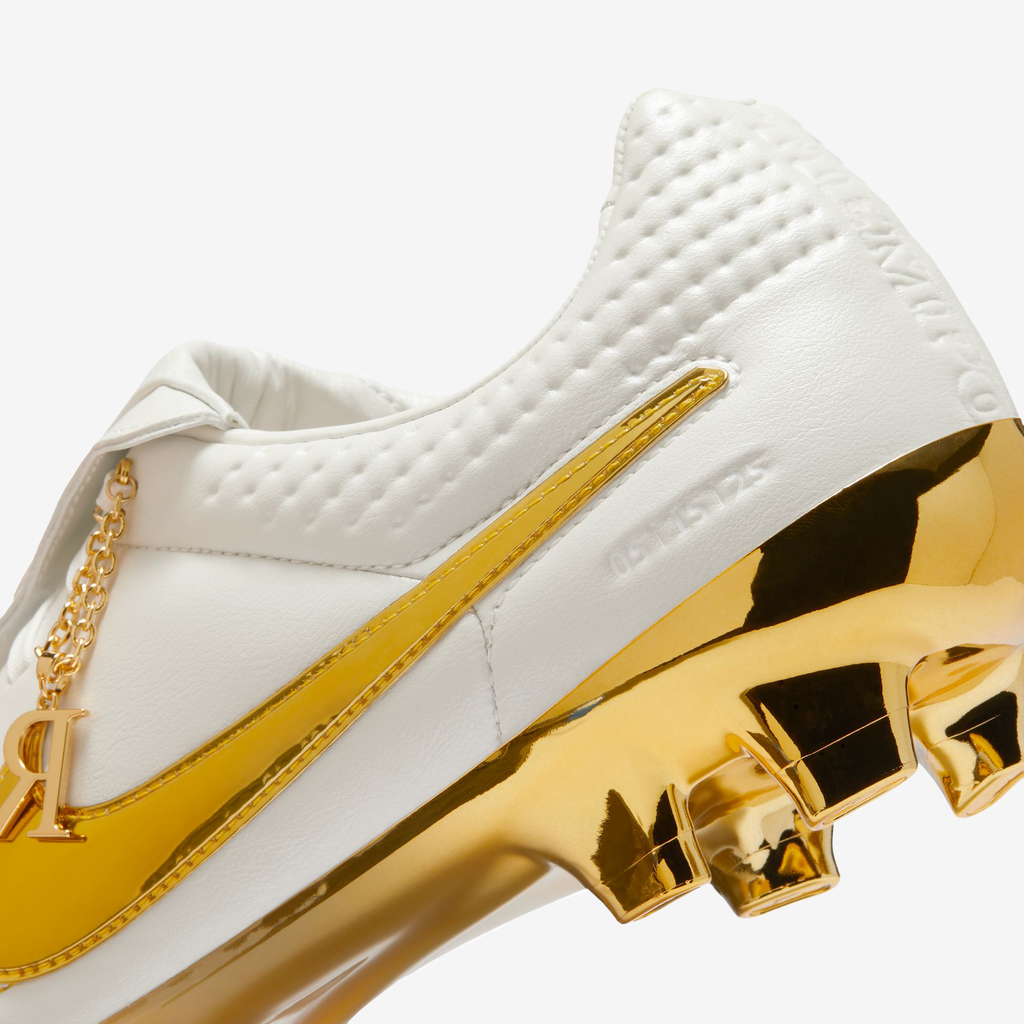 Nike Tiempo Legend SE Firm-Ground Low-Top Soccer Cleats