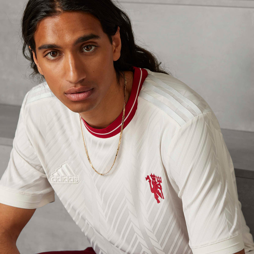 adidas Manchester United 23/24 Lifestyle Jersey