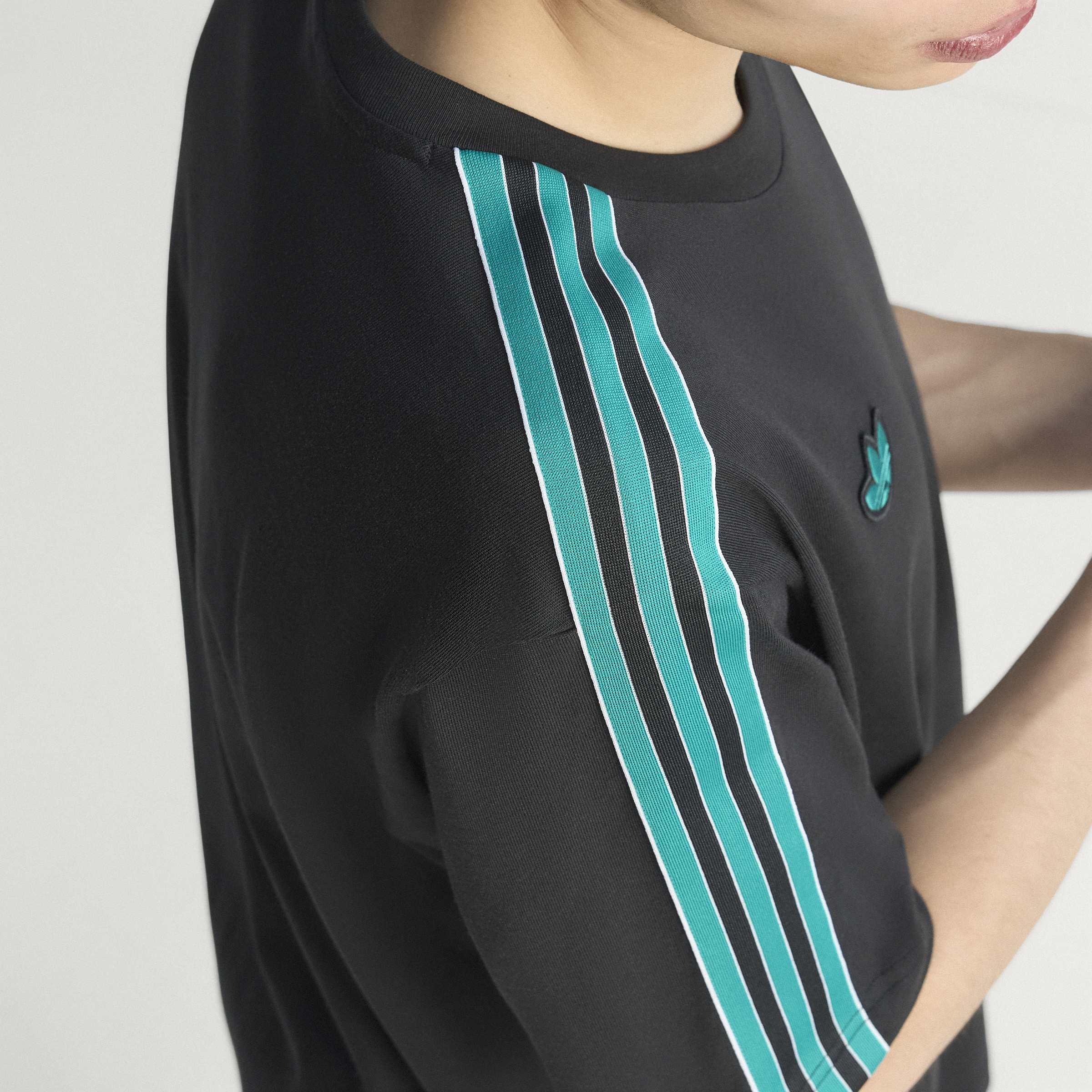 adidas Liverpool FC Terrace Icons T-Shirt
