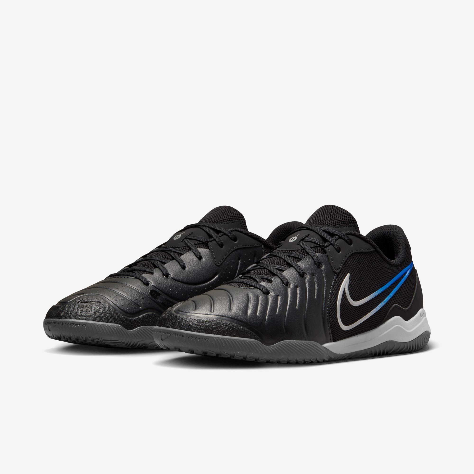 Nike Tiempo Legend 10 Academy Indoor-Court Low-Top Soccer Shoes