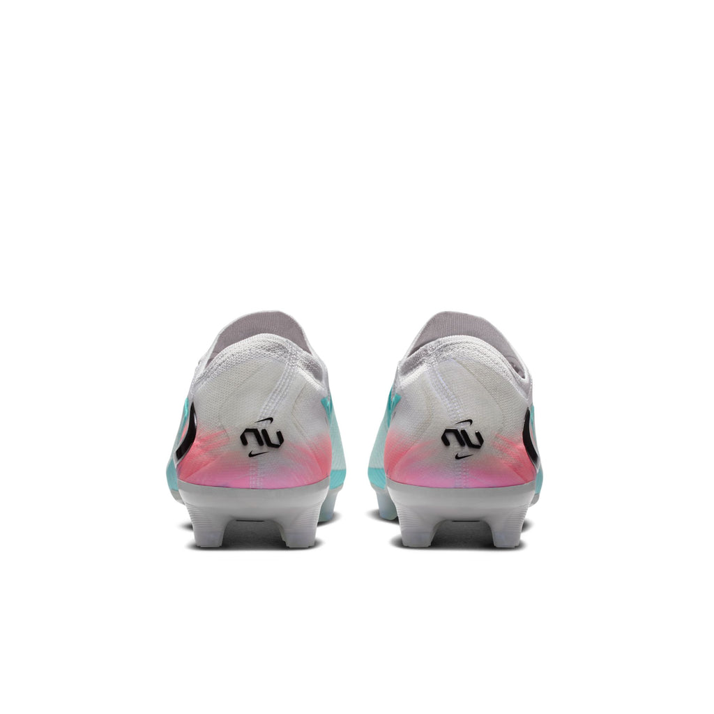 Nike United Phantom 6 Low Elite Firm-Ground Soccer Cleats