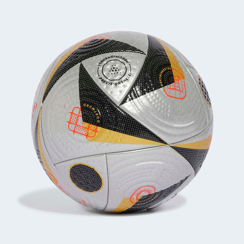 adidas Fussballliebe Final Pro Ball