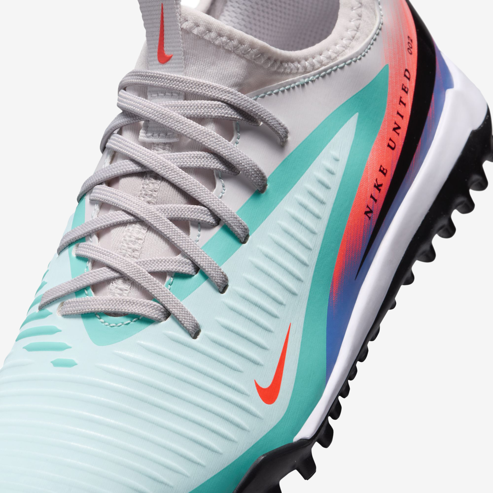 Nike United Jr. Phantom 6 Low Academy Big Kids' Turf Soccer Shoes