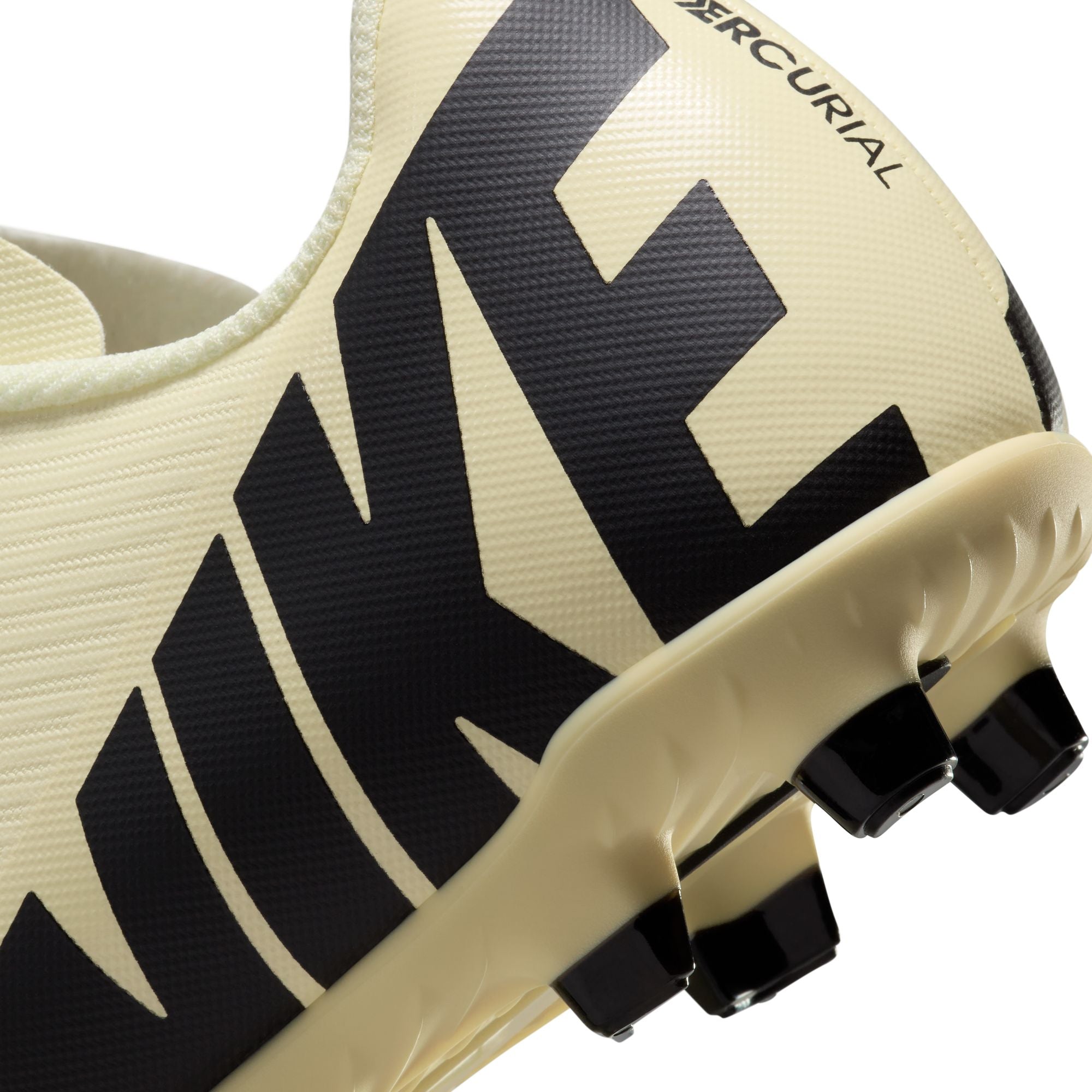 Nike Jr. Mercurial Vapor 15 Club Younger/Older Kids' Multi-Ground Low-Top Soccer Cleats