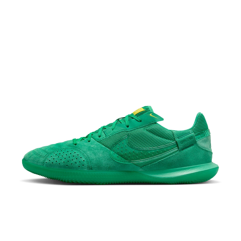 Nike Streetgato Low-Top Soccer Shoes