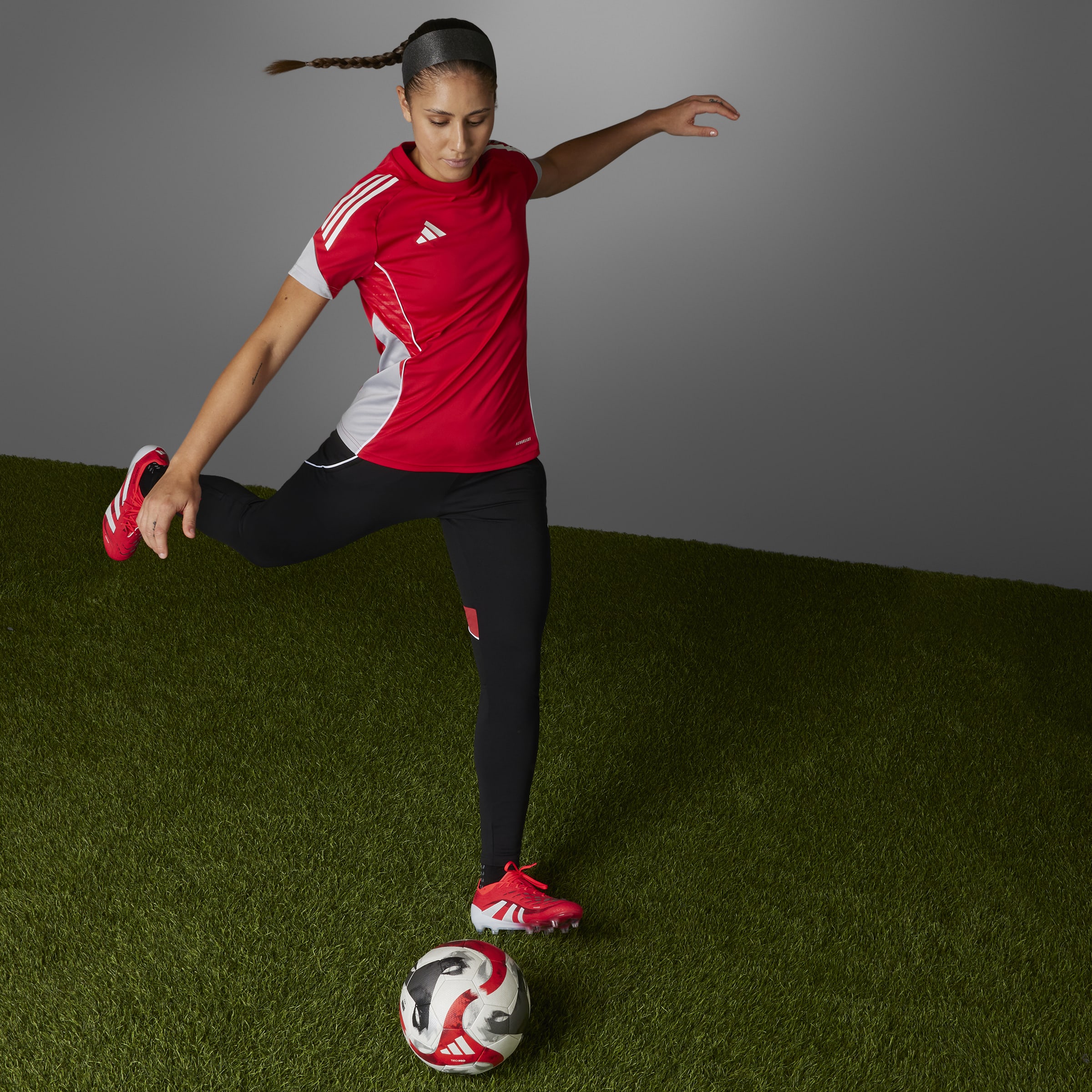 adidas Predator 25 Elite Firm Ground Cleats