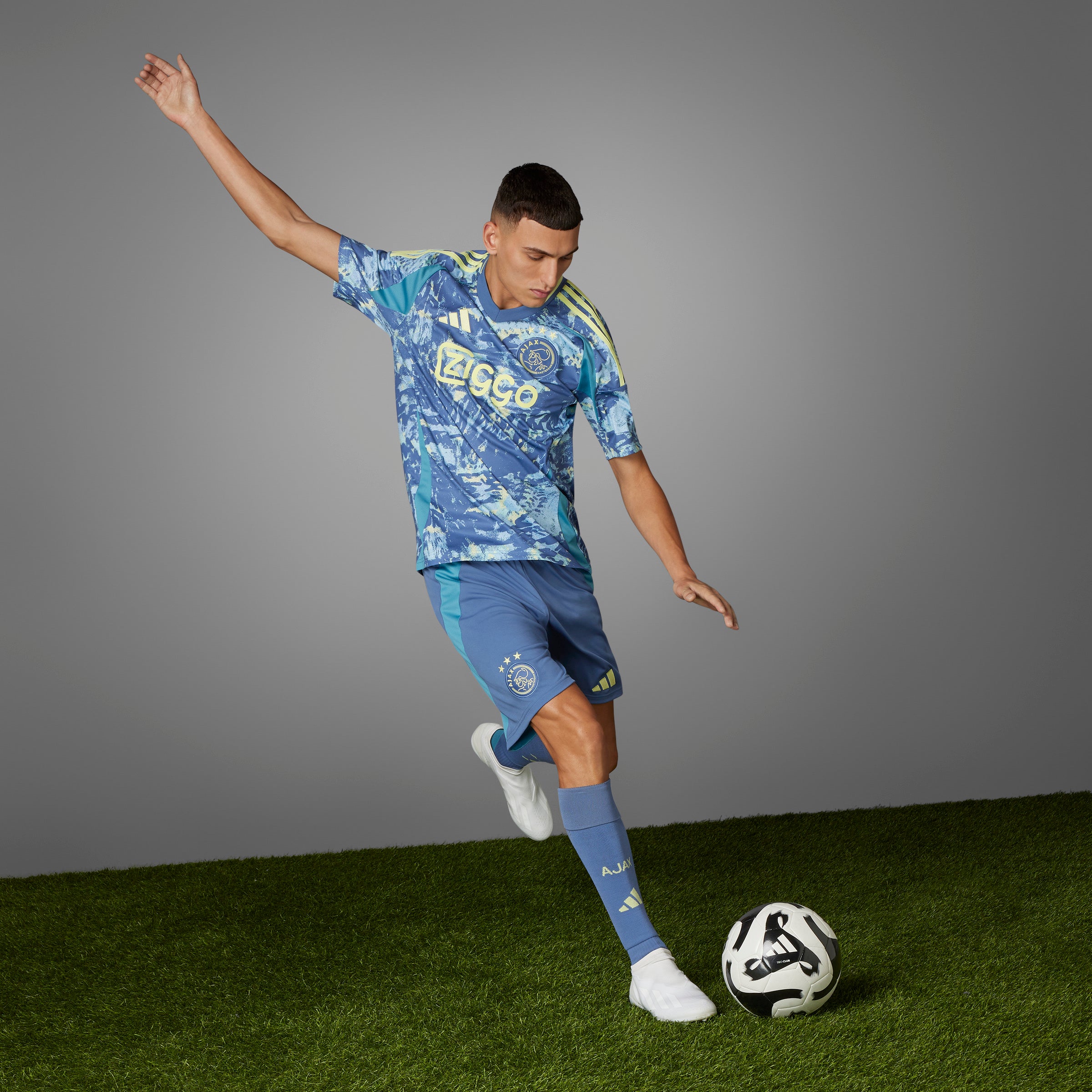 adidas Ajax Amsterdam 24/25 Away Jersey