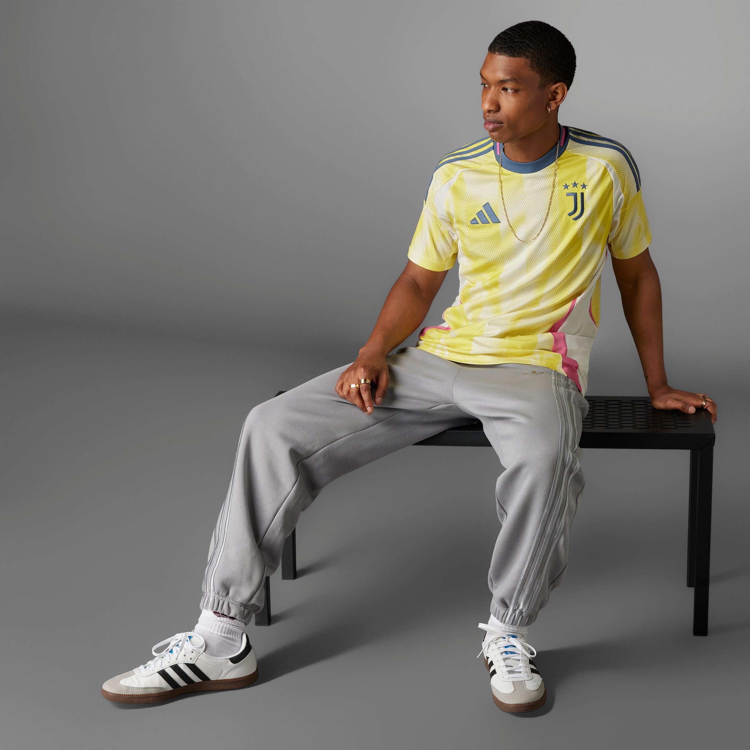 adidas Juventus 24/25 Away Jersey