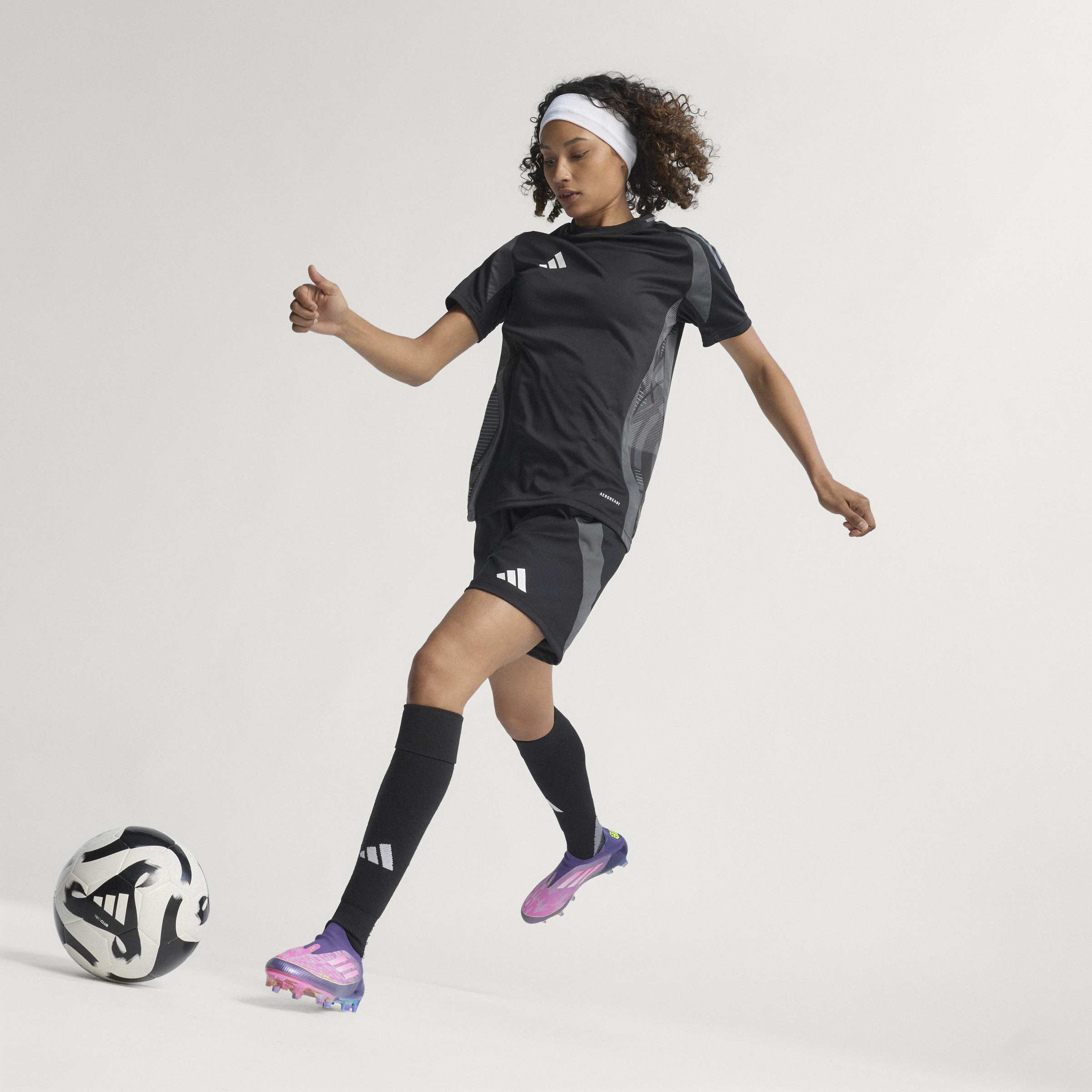 adidas F50 Elite LY Laceless Firm Ground Boots