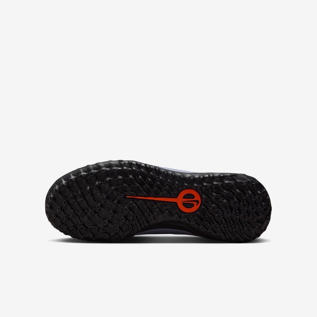 Nike Jr. Tiempo Legend 10 Club Little/Big Kids' Turf Low-Top Shoes