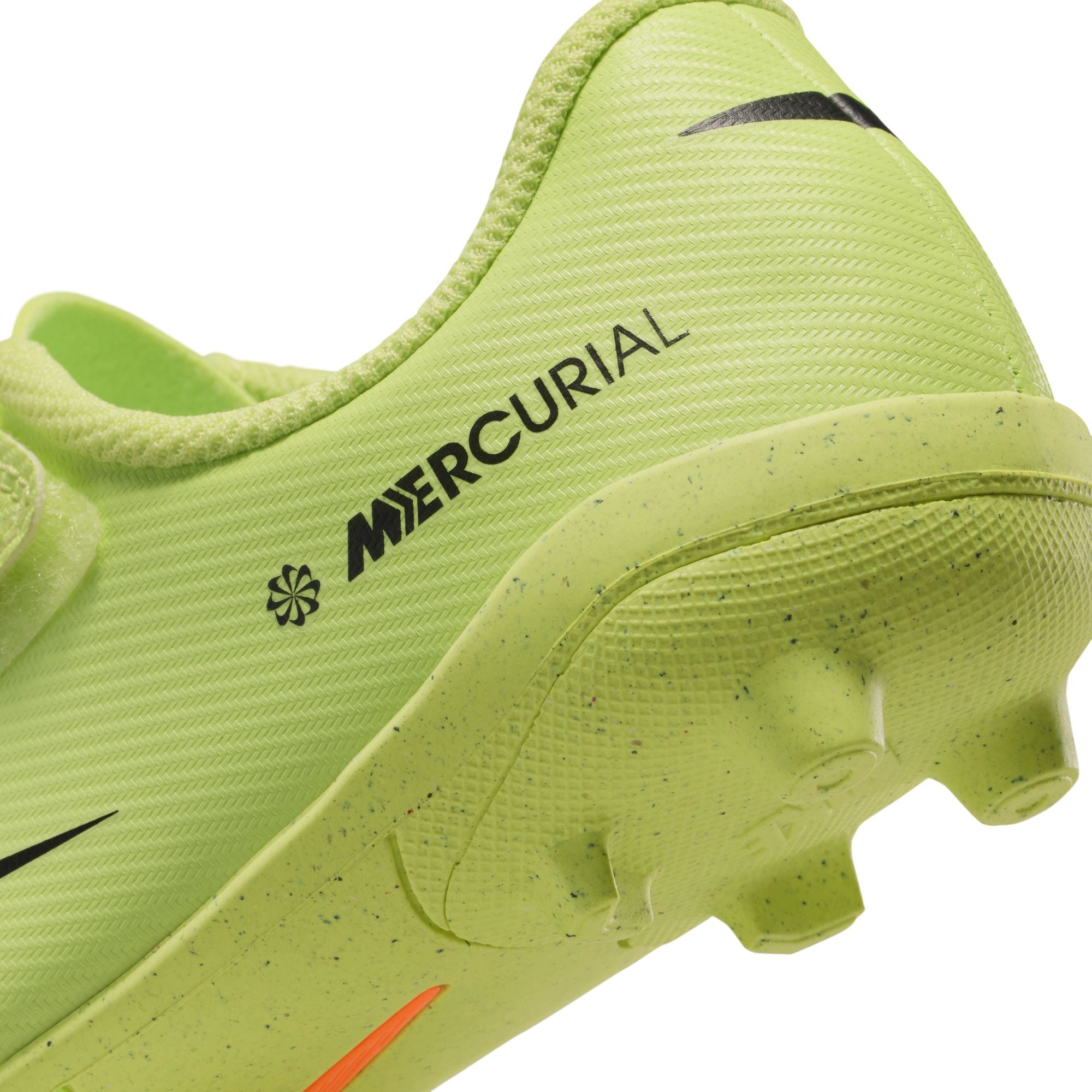Nike Jr. Mercurial Vapor 16 Club Little Kids' Multi-Ground Low-Top Soccer Cleats
