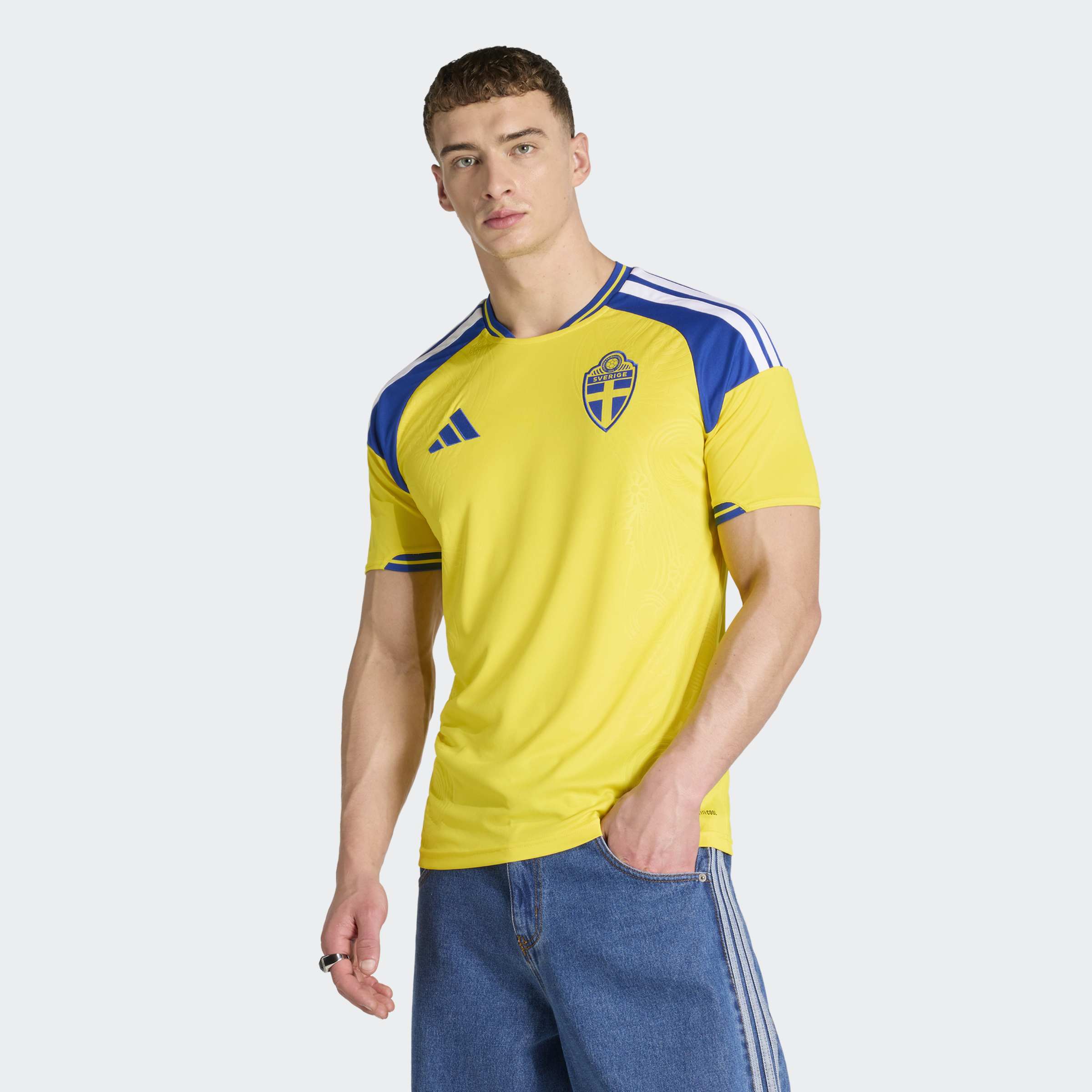 adidas Sweden 26 Home Jersey