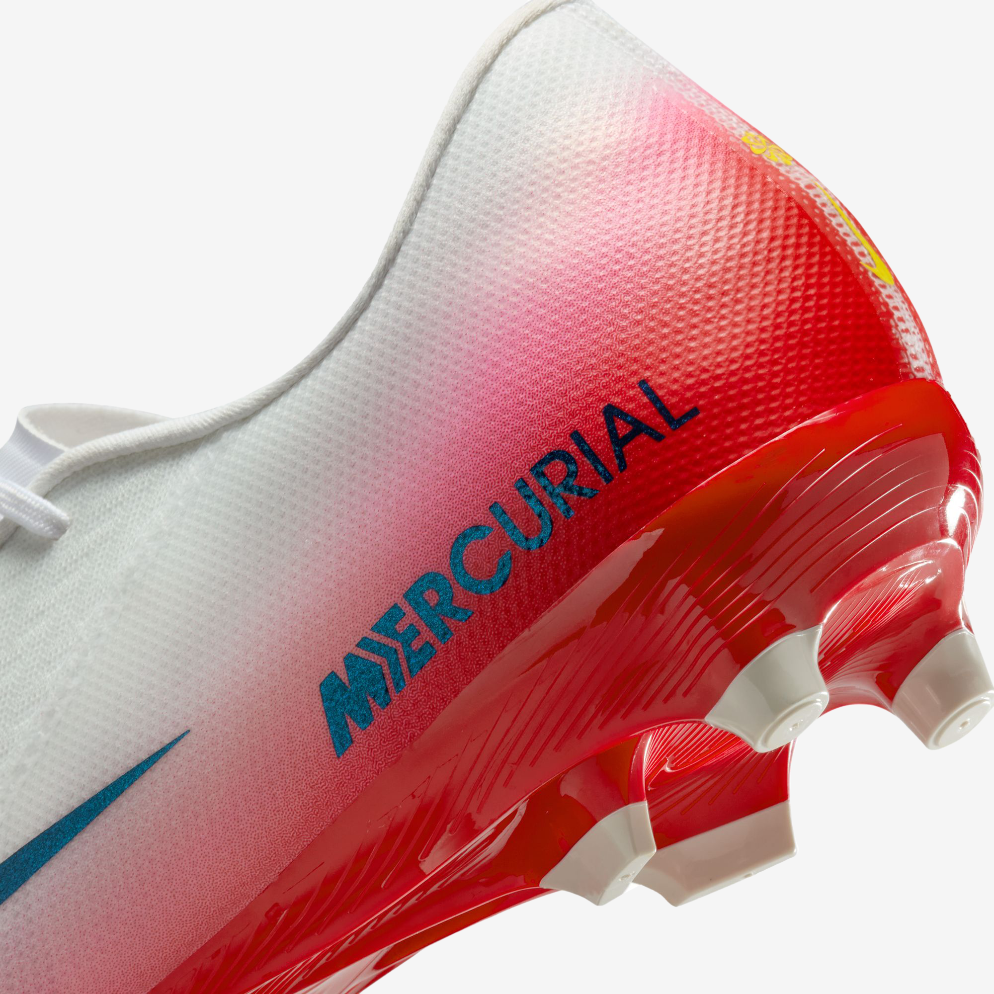Nike Mercurial Vapor 16 Academy LV8 Multi-Ground Low-Top Soccer Cleats