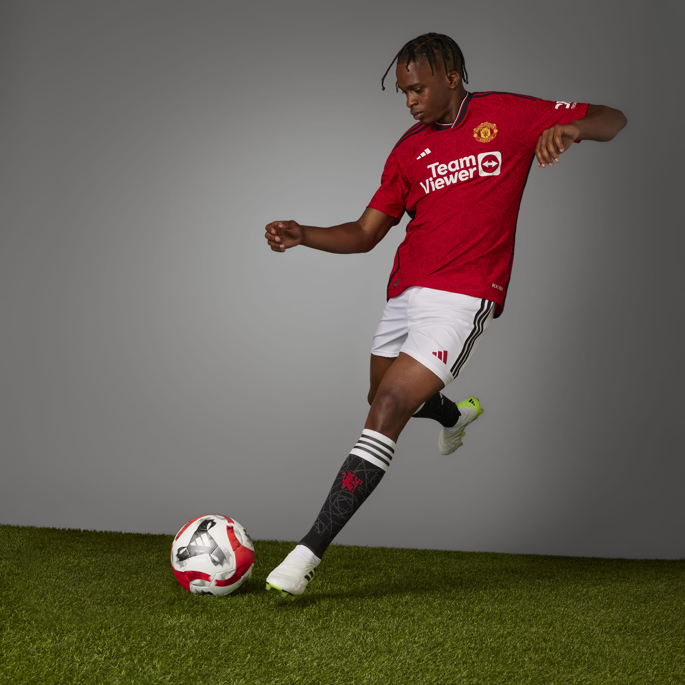 adidas Manchester United 23/24 Home Authentic Jersey