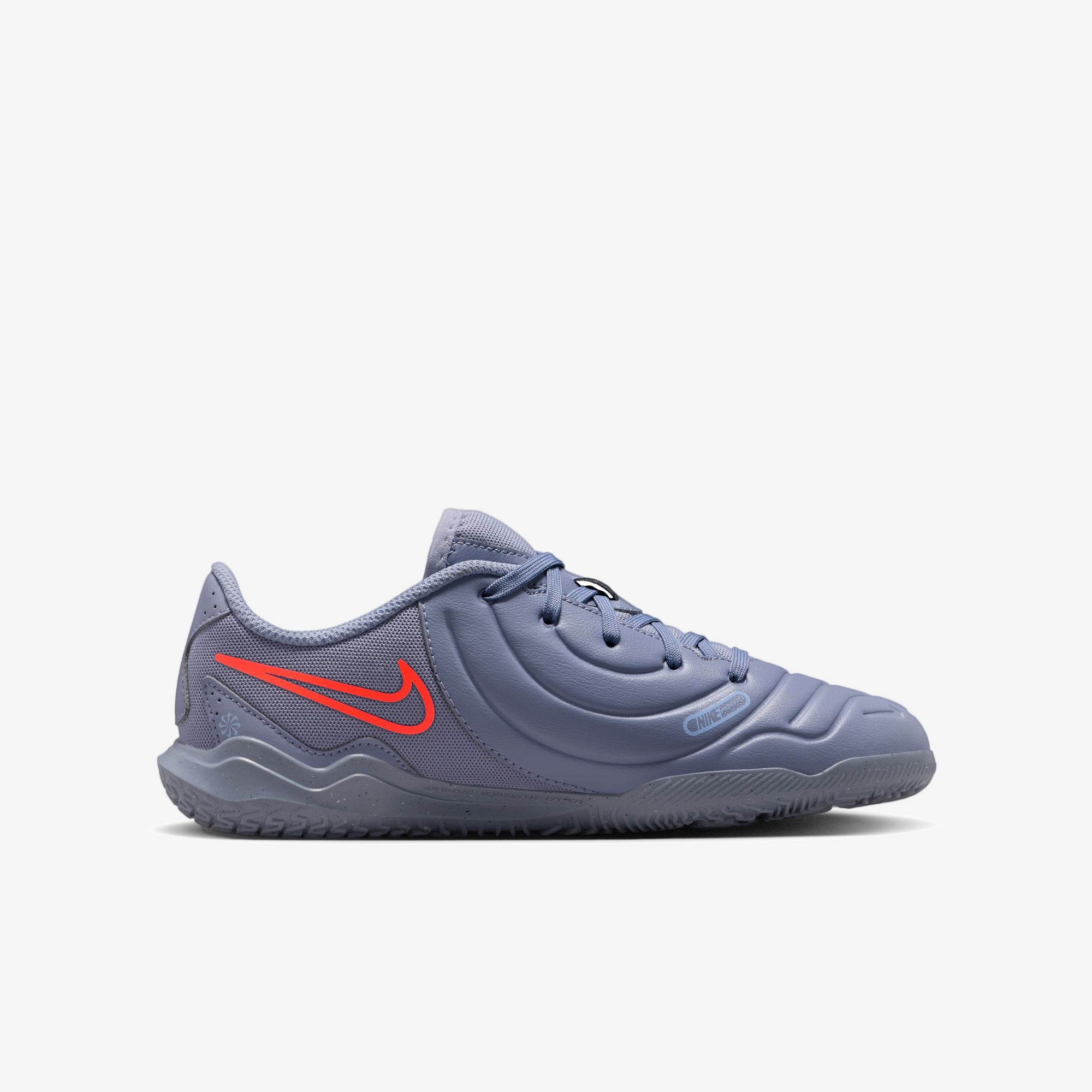 Nike Jr. Tiempo Legend 10 Club Younger/Older Kids' Indoor/Court Low-Top Soccer Shoes